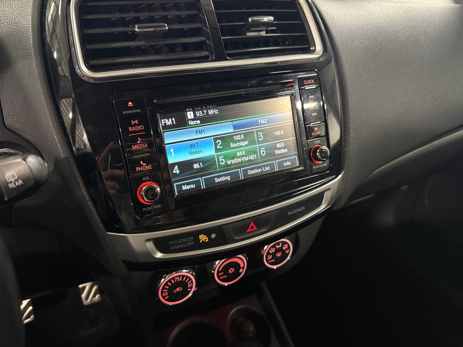 Thumbnail: 2016 Mitsubishi Outlander Sport - 3