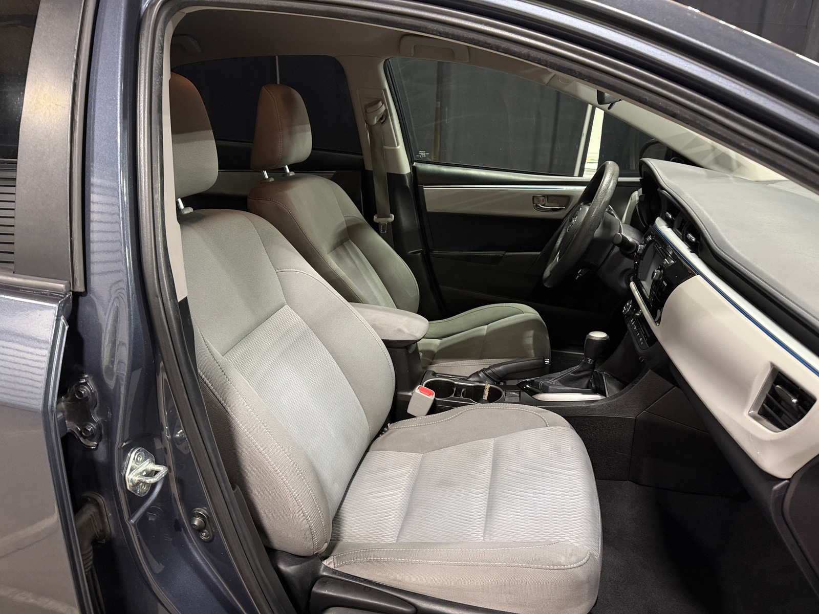 Thumbnail: 2016 Toyota Corolla - 2