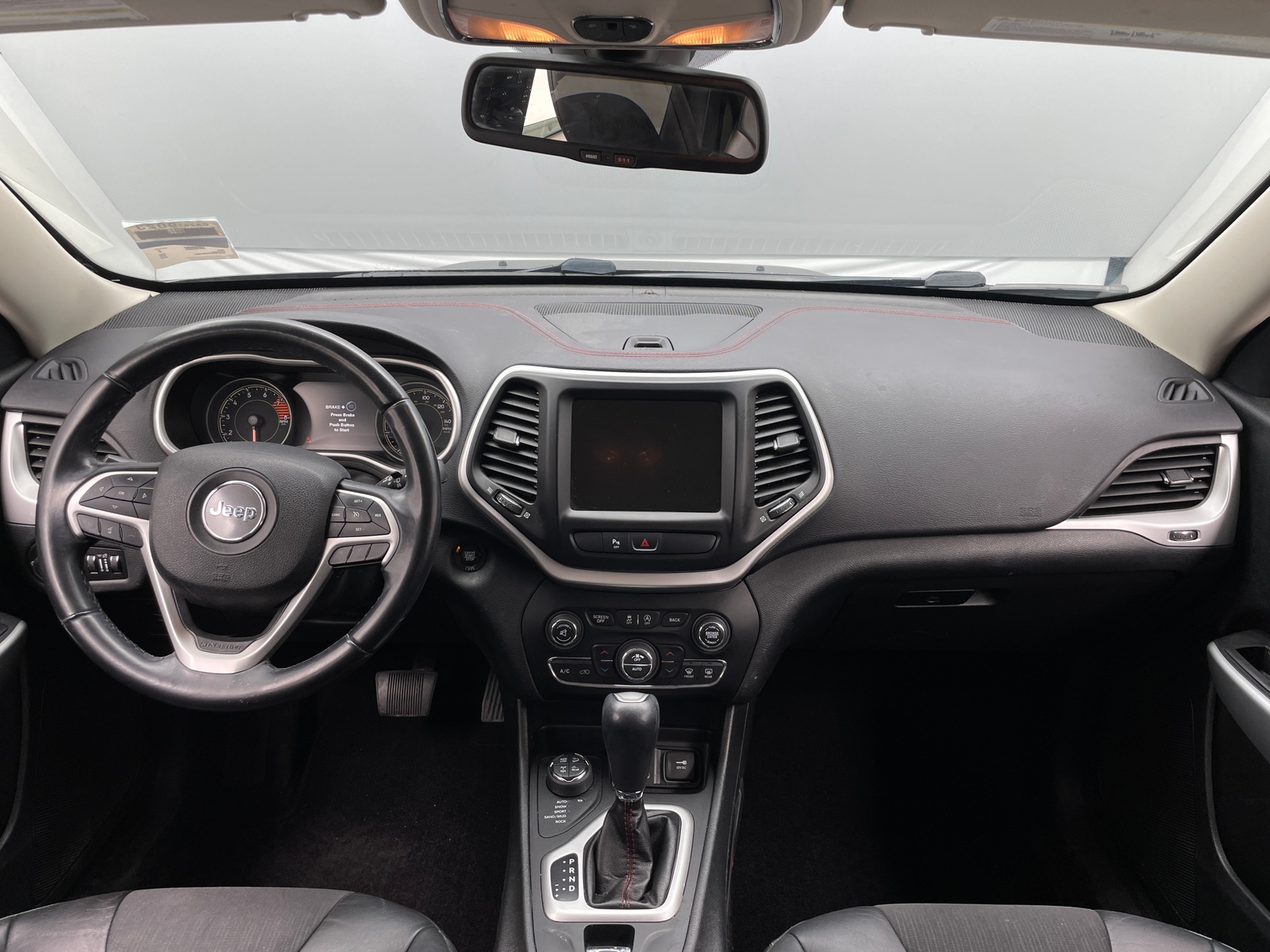 Thumbnail: 2018 Jeep Cherokee - 3