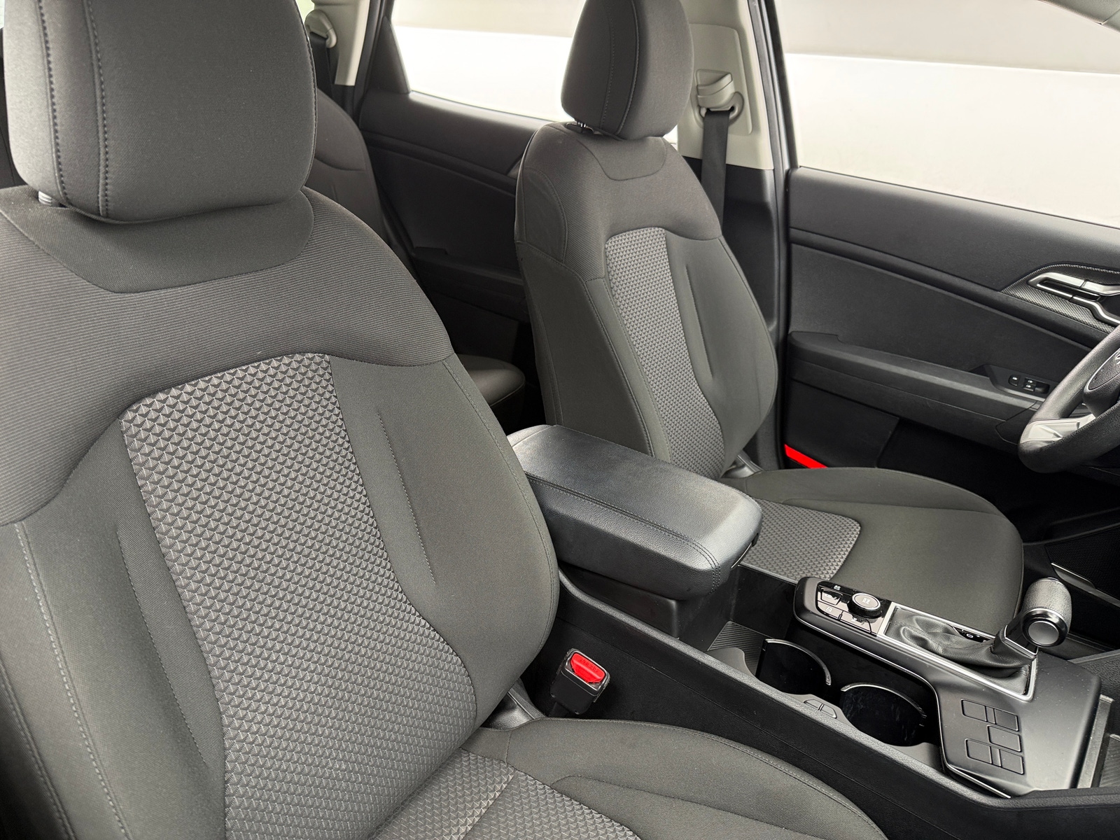 Thumbnail: 2025 Kia Sportage - 2