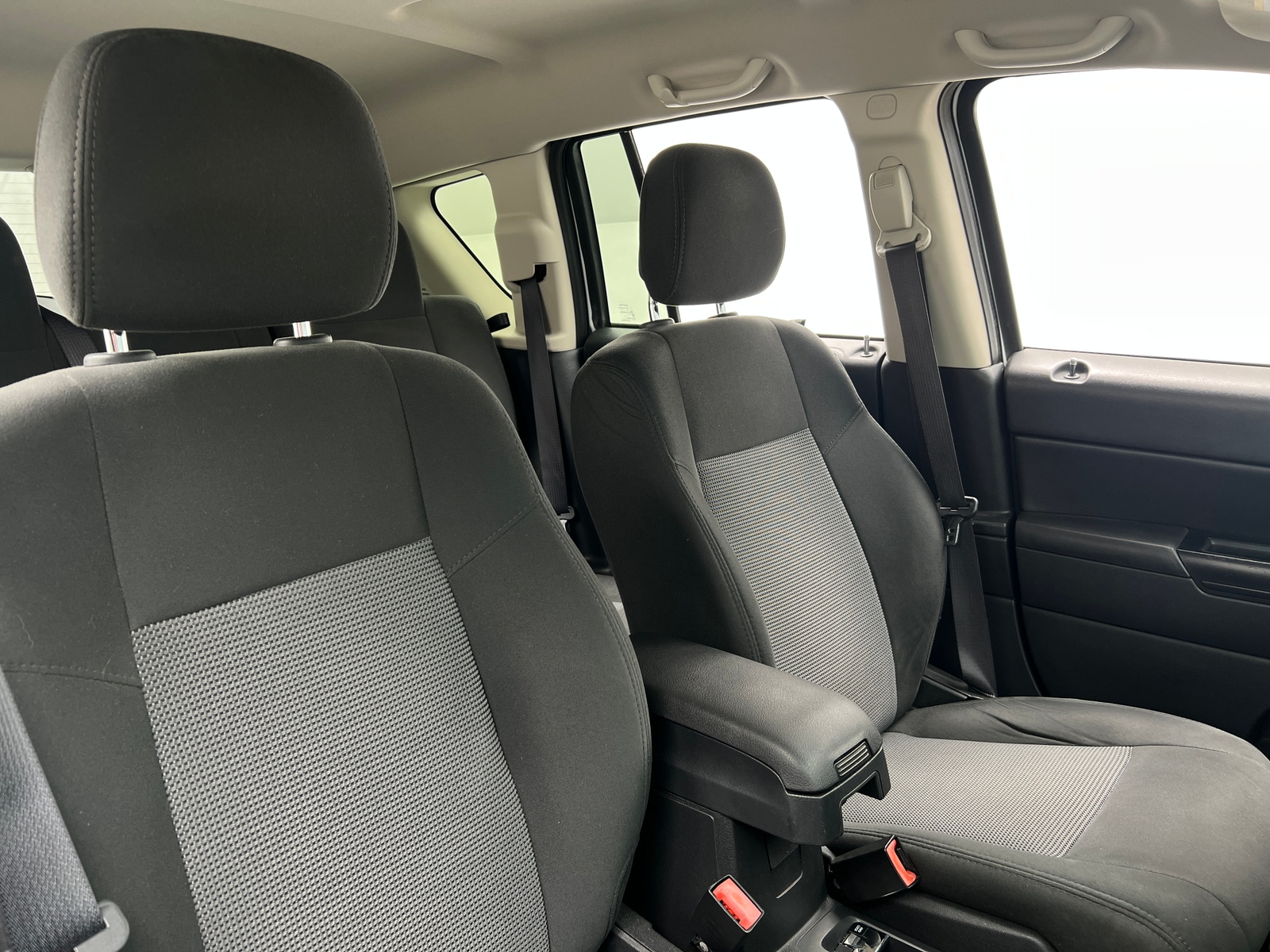 Thumbnail: 2016 Jeep Compass - 2