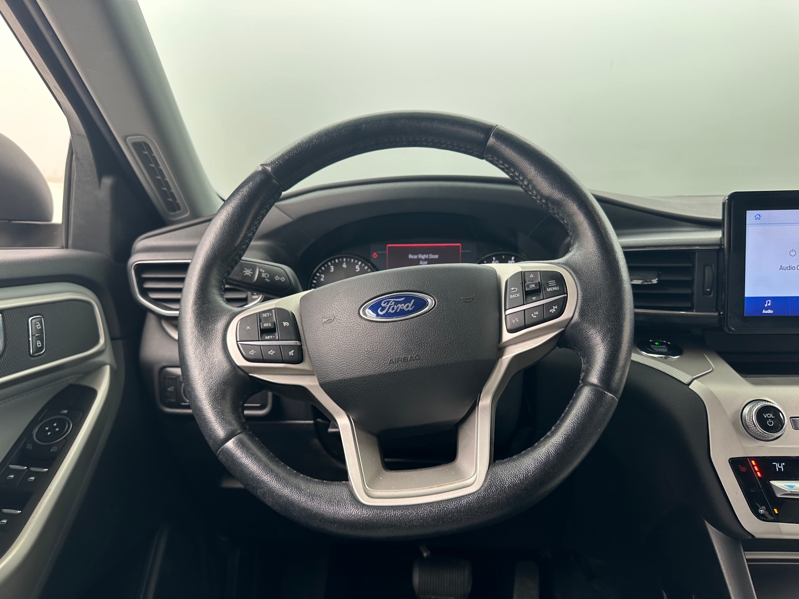 Thumbnail: 2021 Ford Explorer - 4