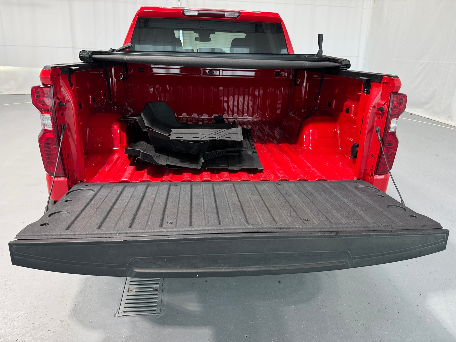 Thumbnail: 2024 Chevrolet Silverado 1500 - 7