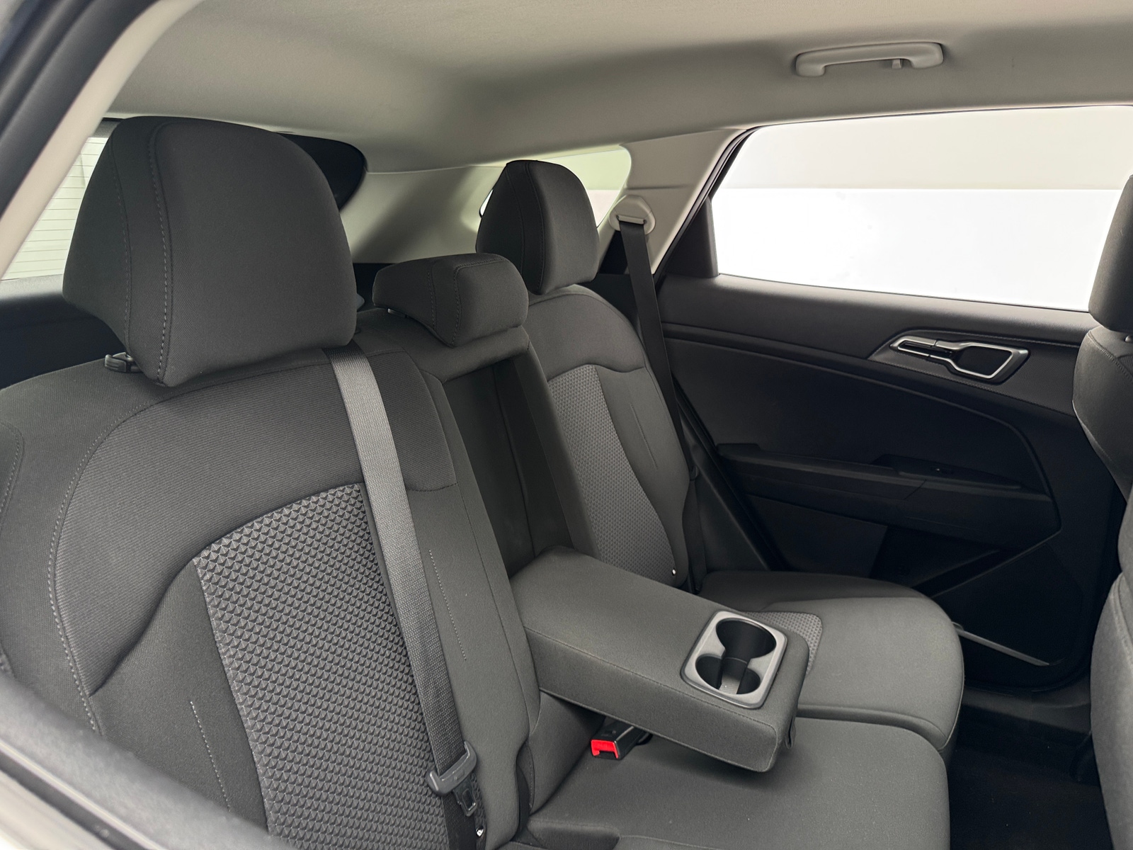 Thumbnail: 2025 Kia Sportage - 6