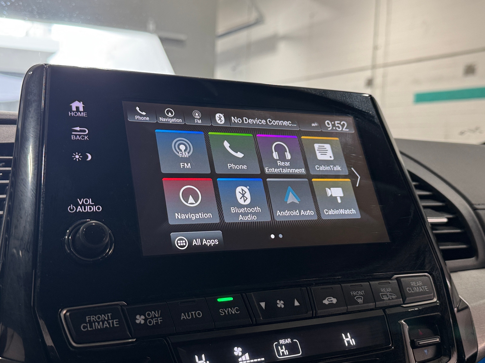 Thumbnail: 2023 Honda Odyssey - 3