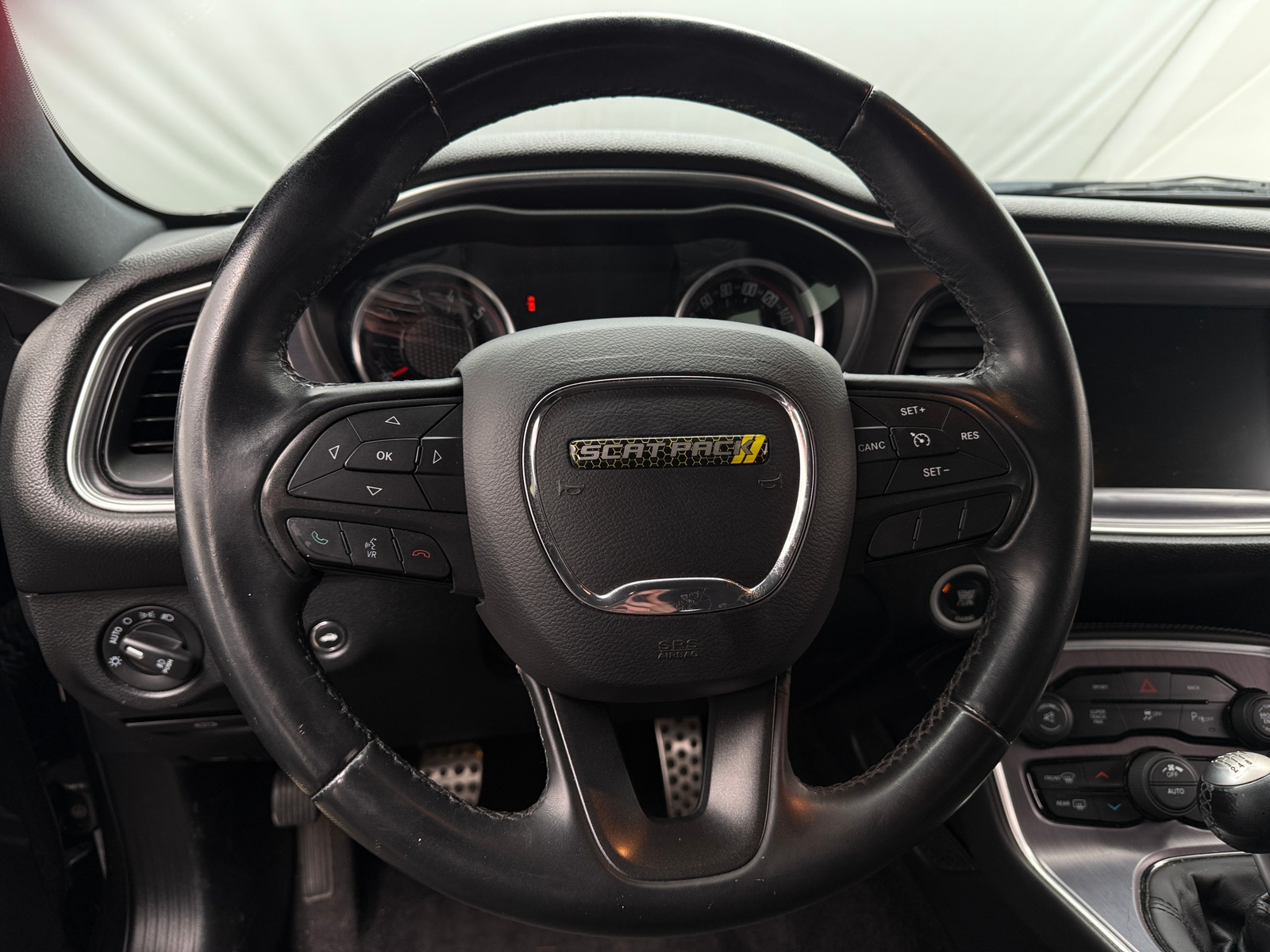 Thumbnail: 2016 Dodge Challenger - 4