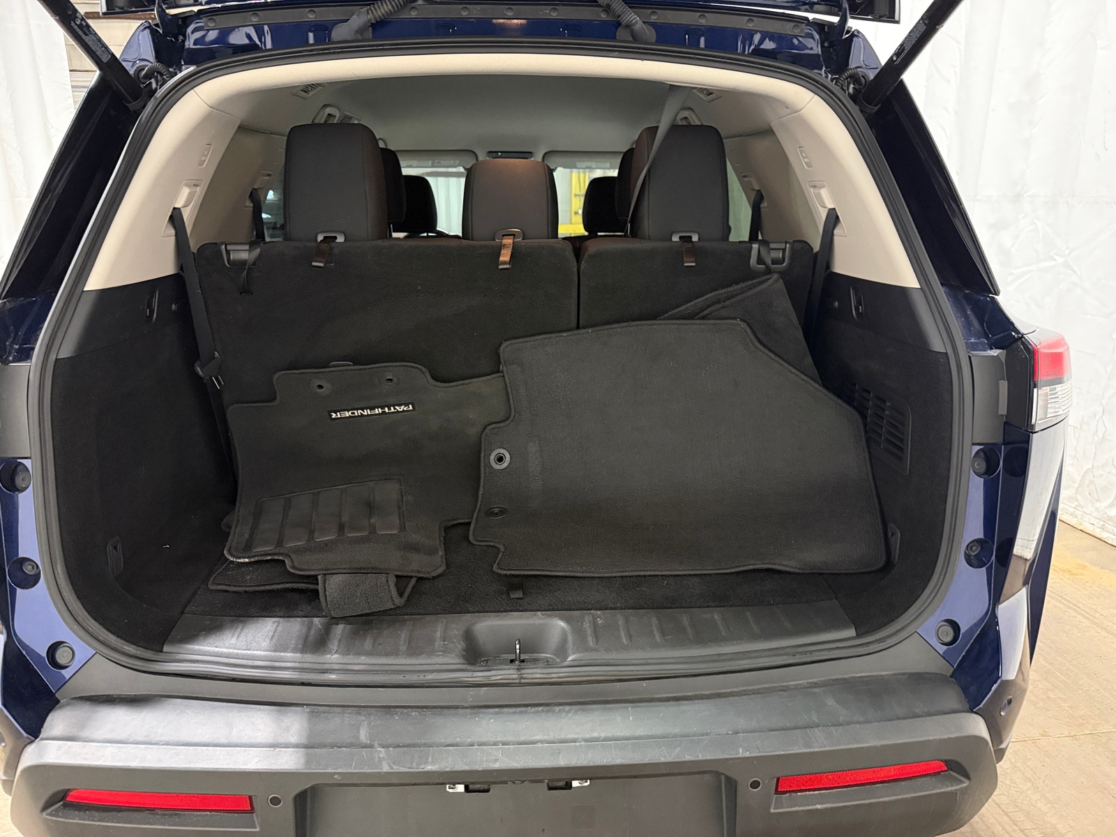 Thumbnail: 2025 Nissan Pathfinder - 7