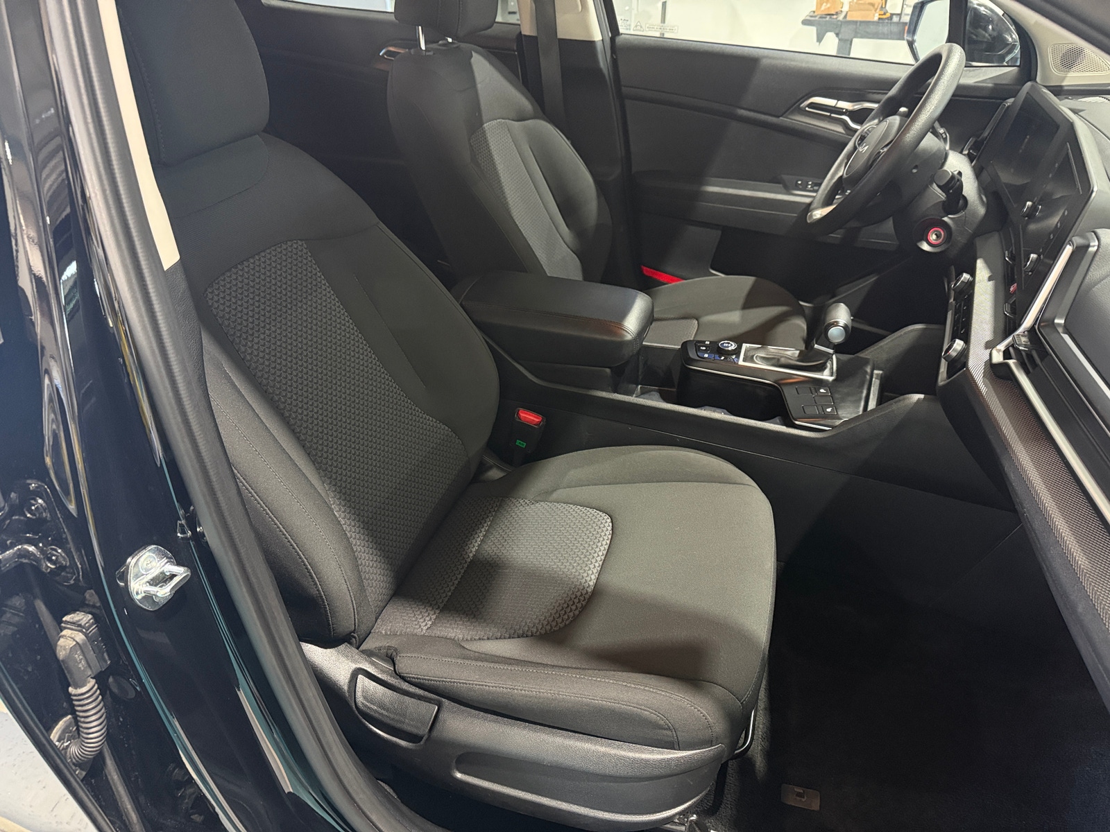 Thumbnail: 2025 Kia Sportage - 2