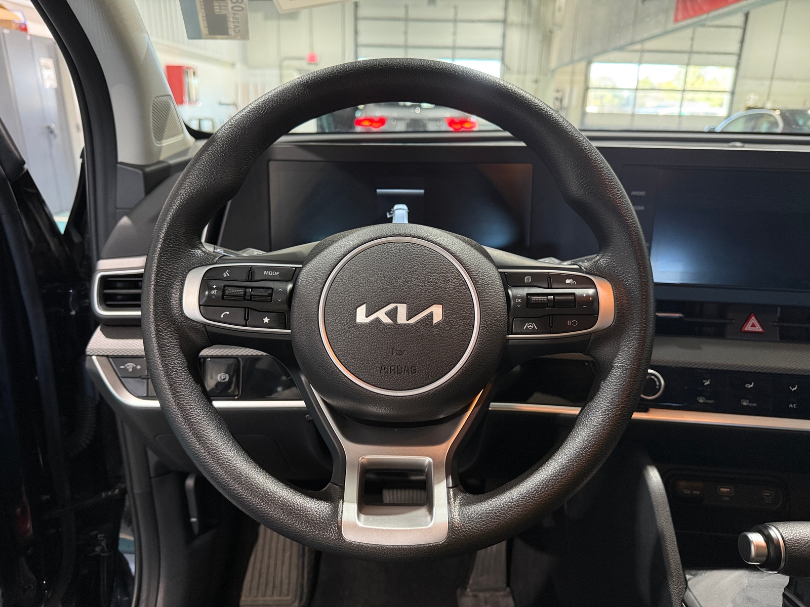 Thumbnail: 2025 Kia Sportage - 5