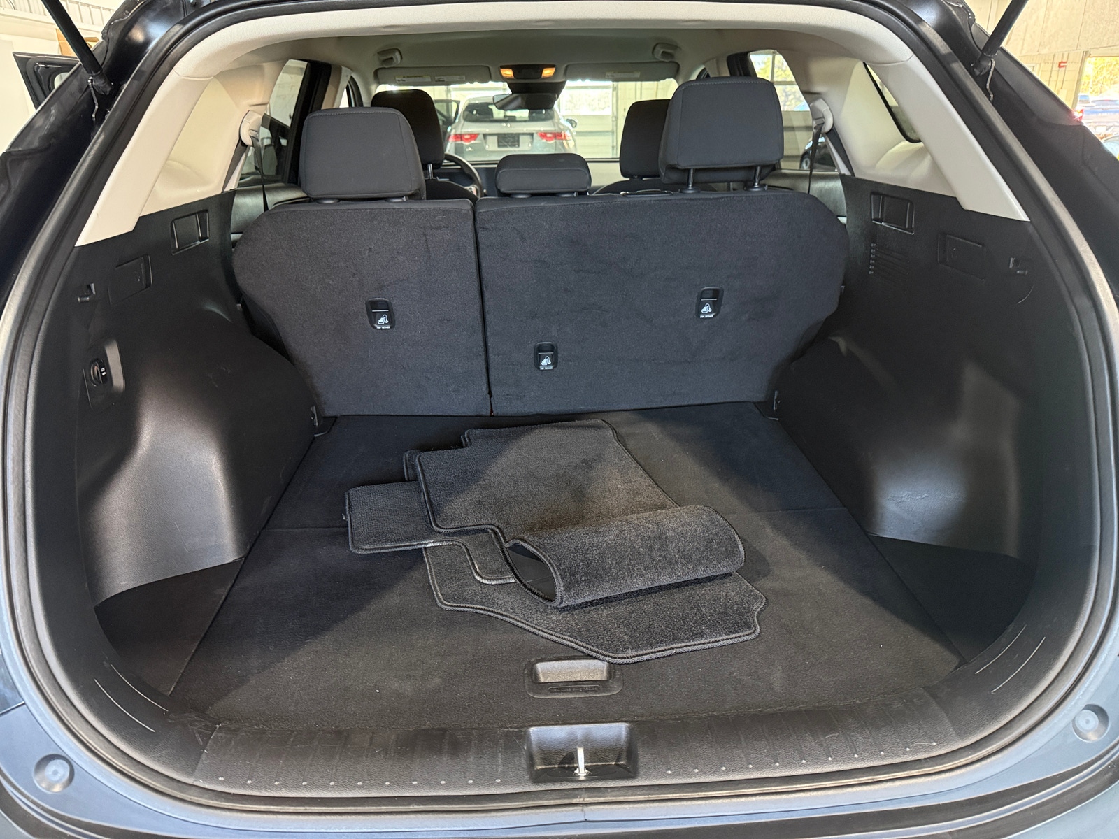 Thumbnail: 2025 Kia Sportage - 7