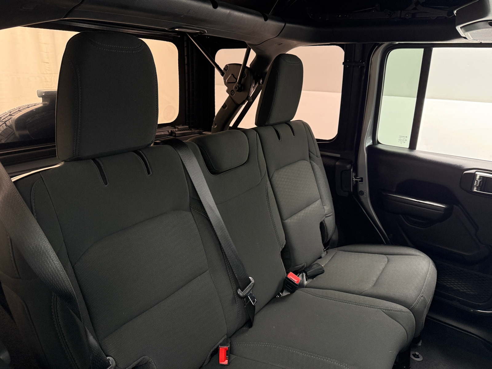 Thumbnail: 2020 Jeep Wrangler - 6