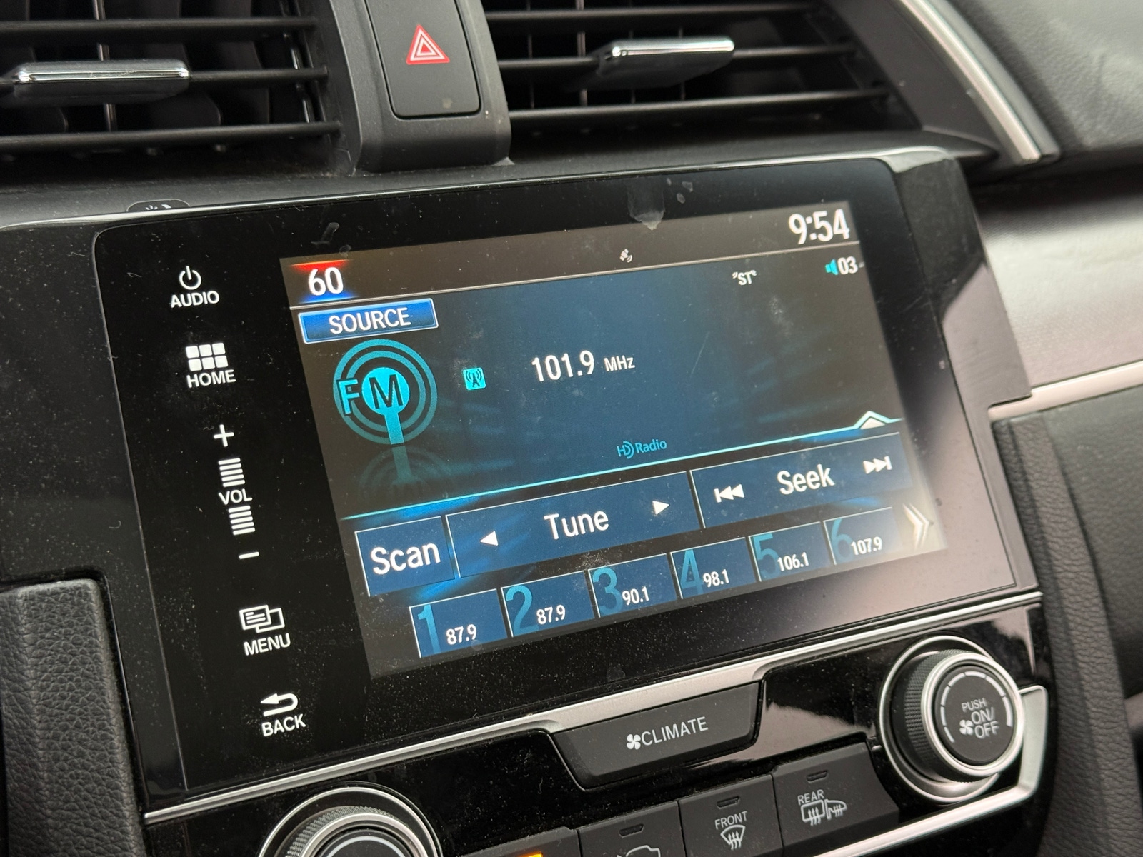 Thumbnail: 2017 Honda Civic - 4