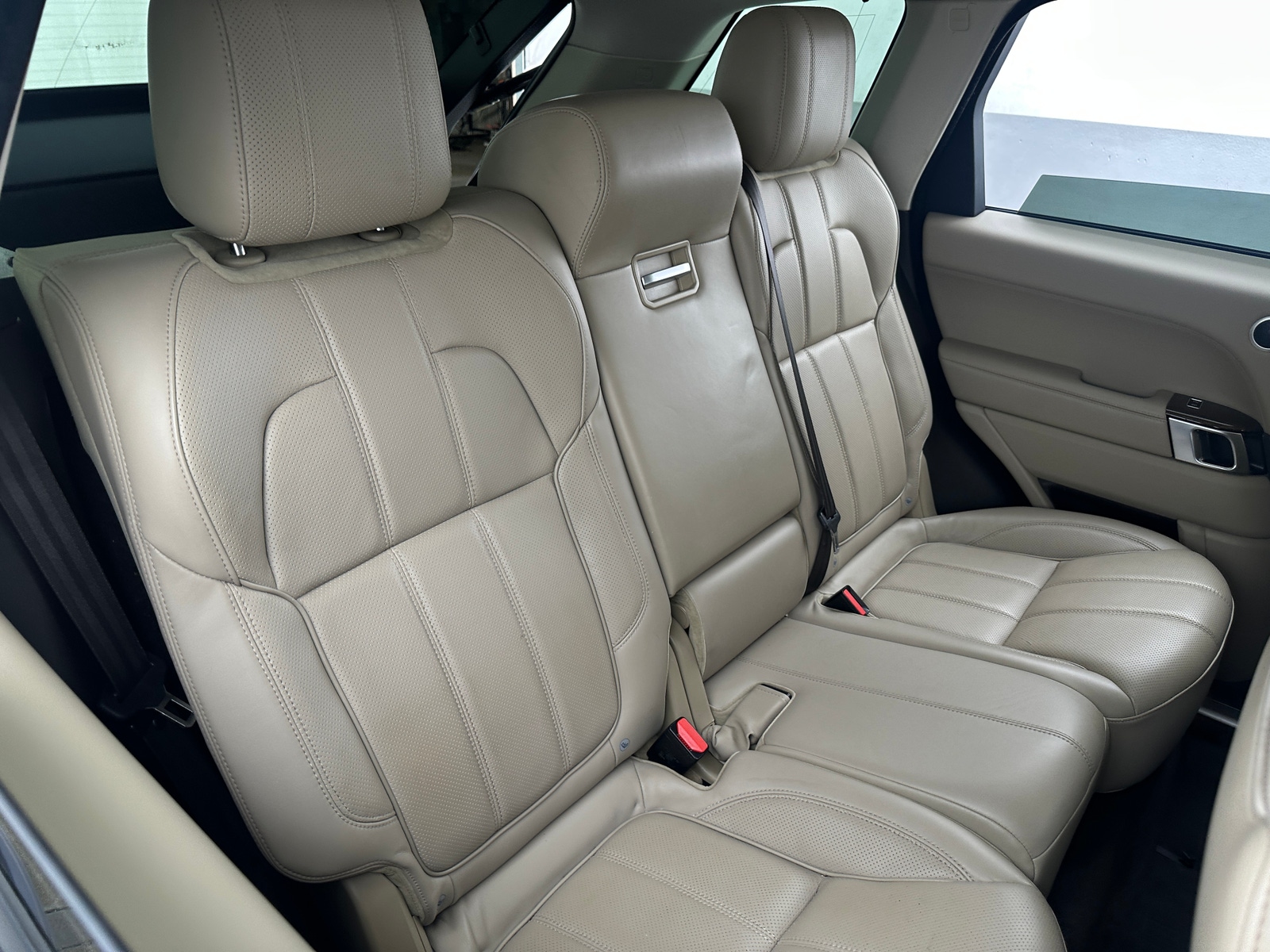 Thumbnail: 2016 Land Rover Range Rover Sport - 5