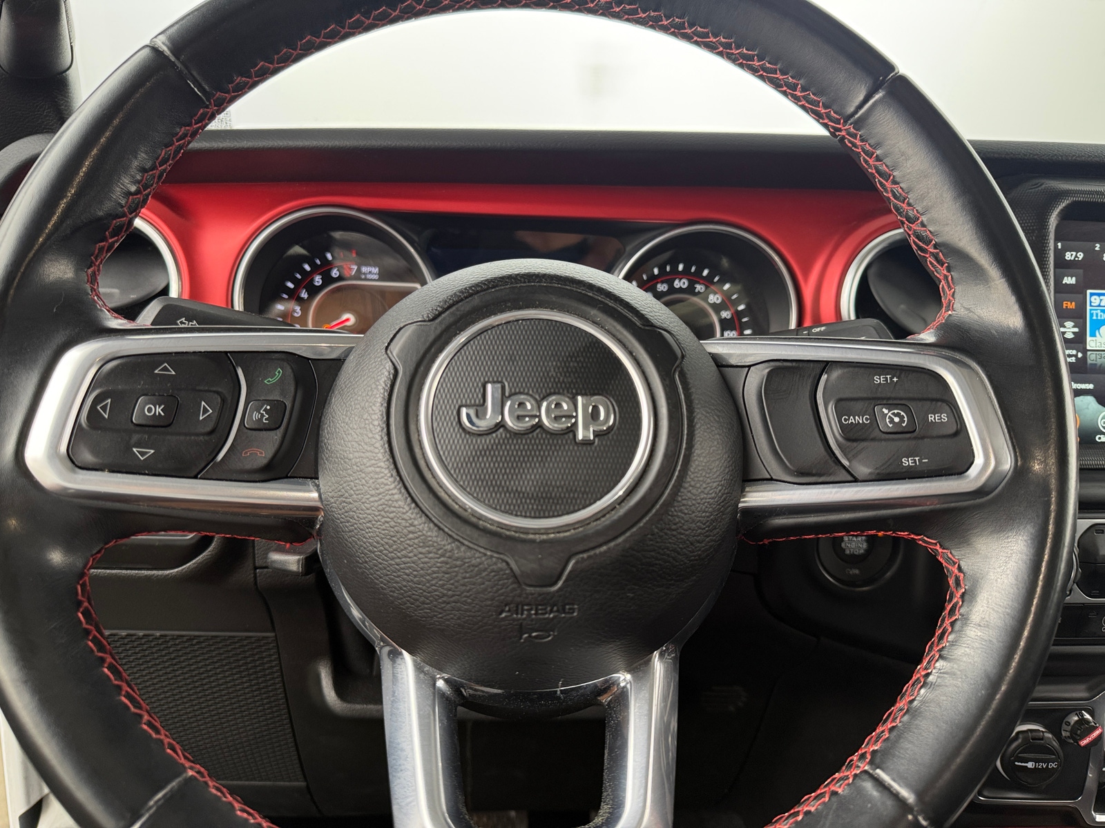 Thumbnail: 2021 Jeep Gladiator - 5