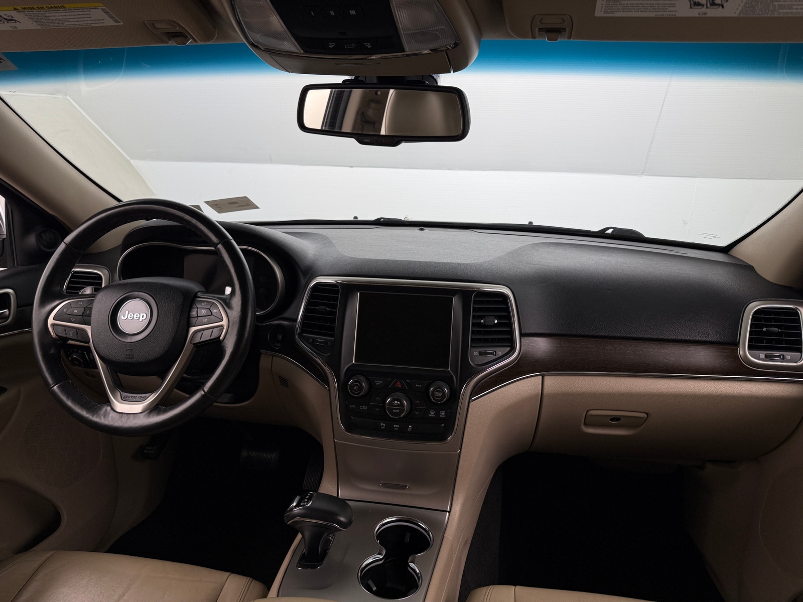 Thumbnail: 2015 Jeep Grand Cherokee - 2