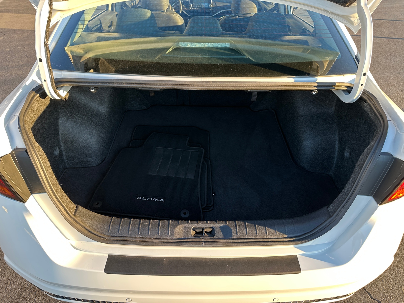 Thumbnail: 2025 Nissan Altima - 7