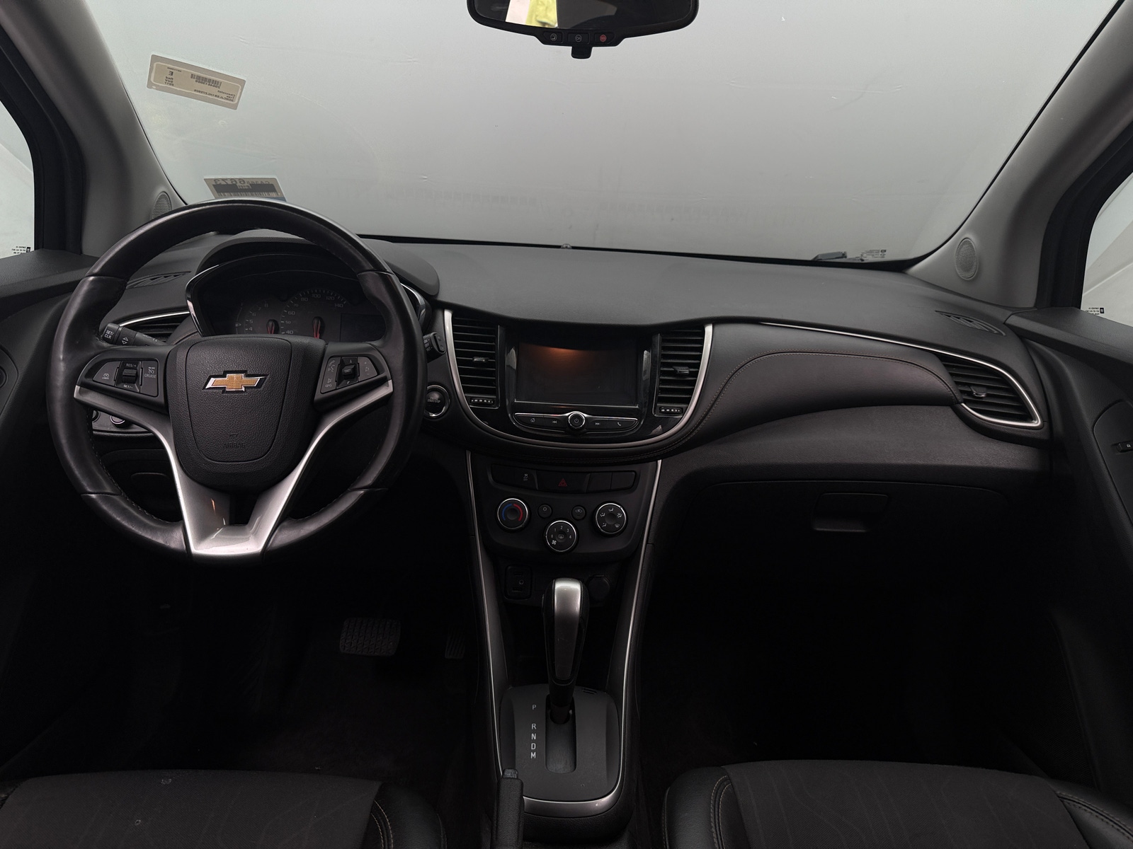 Thumbnail: 2017 Chevrolet Trax - 3