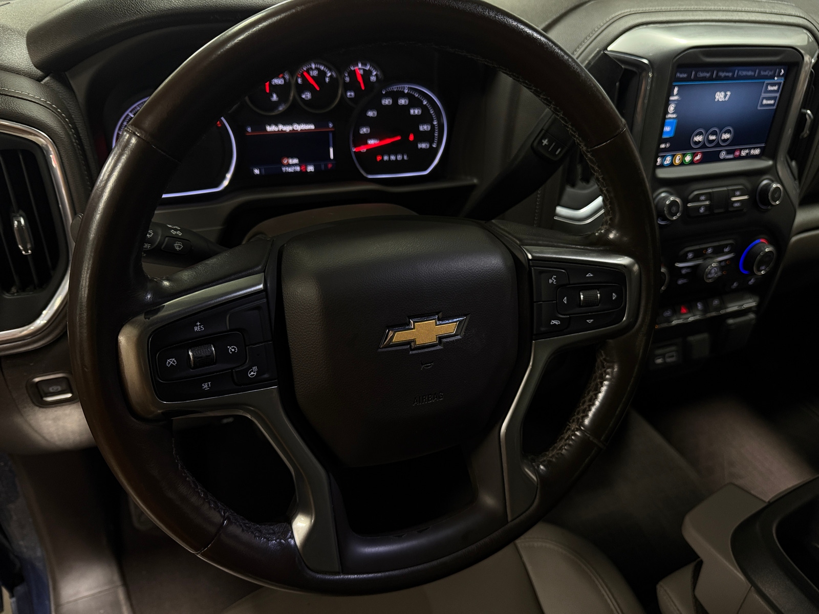 Thumbnail: 2022 Chevrolet Silverado 1500 - 4