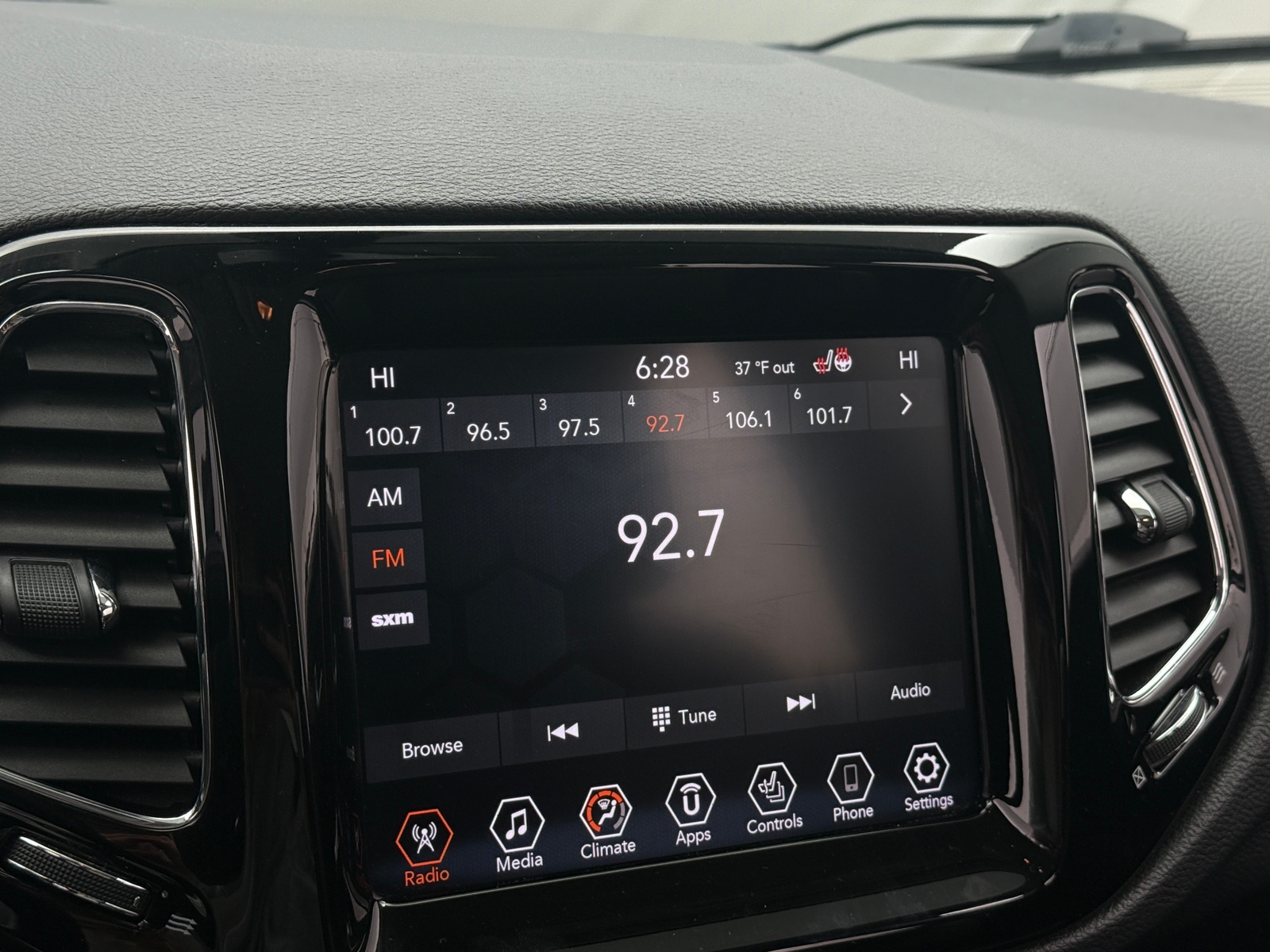 Thumbnail: 2020 Jeep Compass - 3