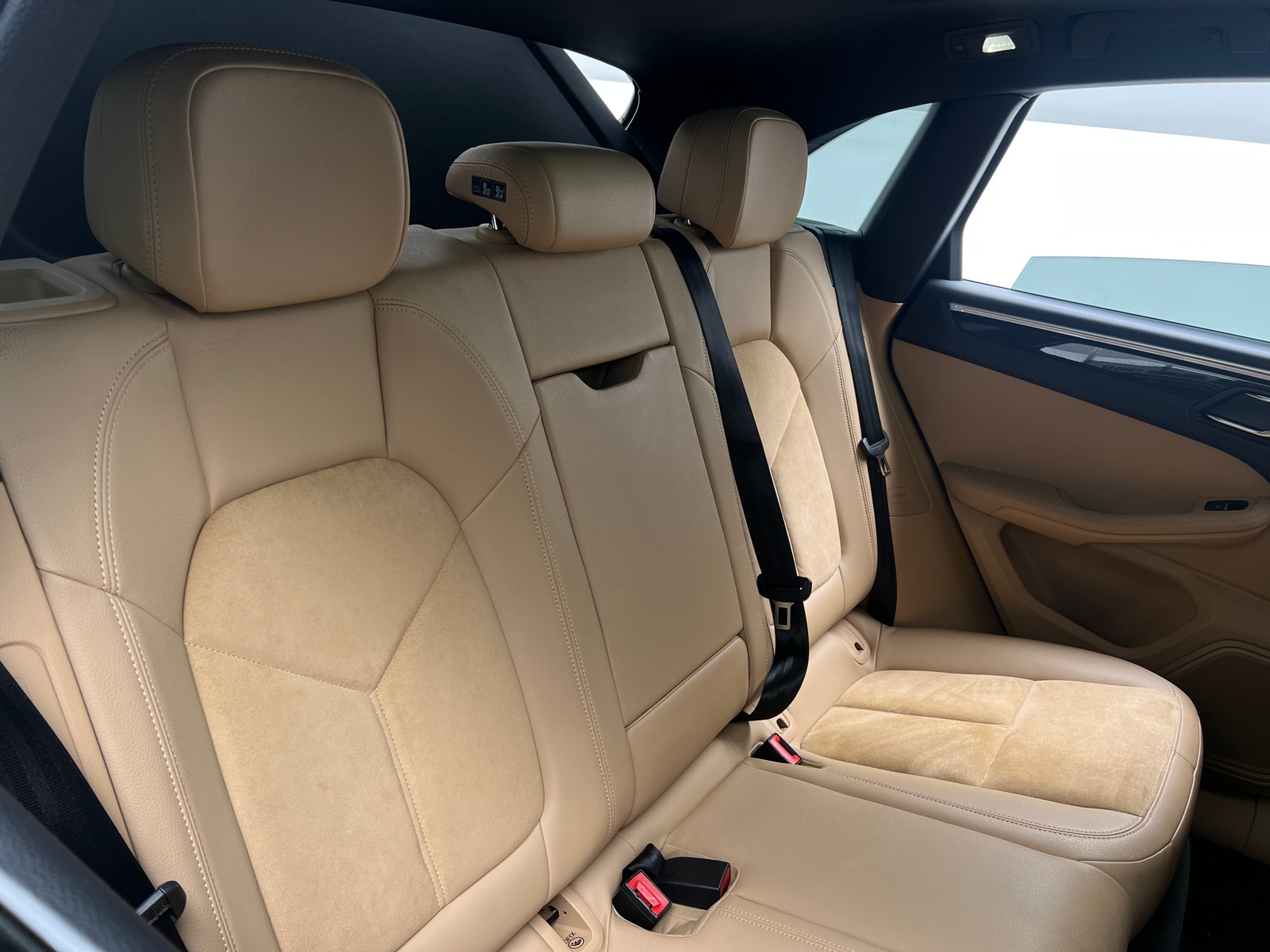 Thumbnail: 2018 Porsche Macan - 5