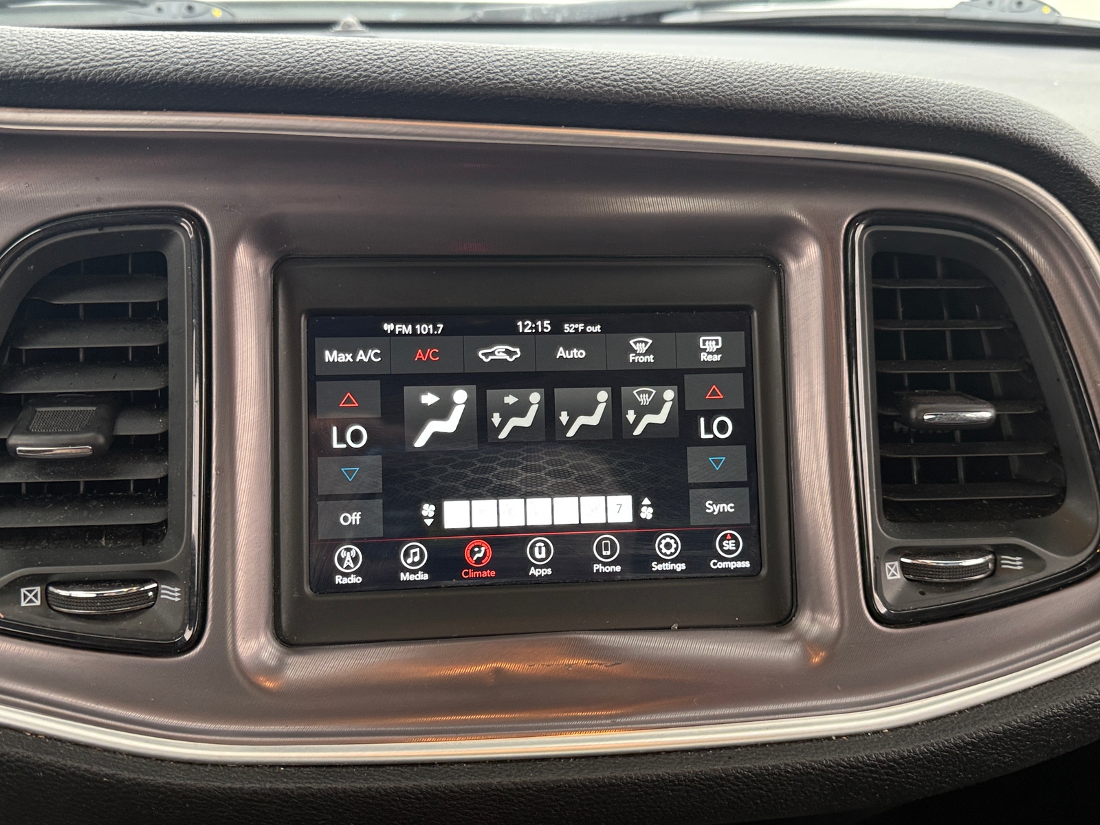 Thumbnail: 2022 Dodge Challenger - 3