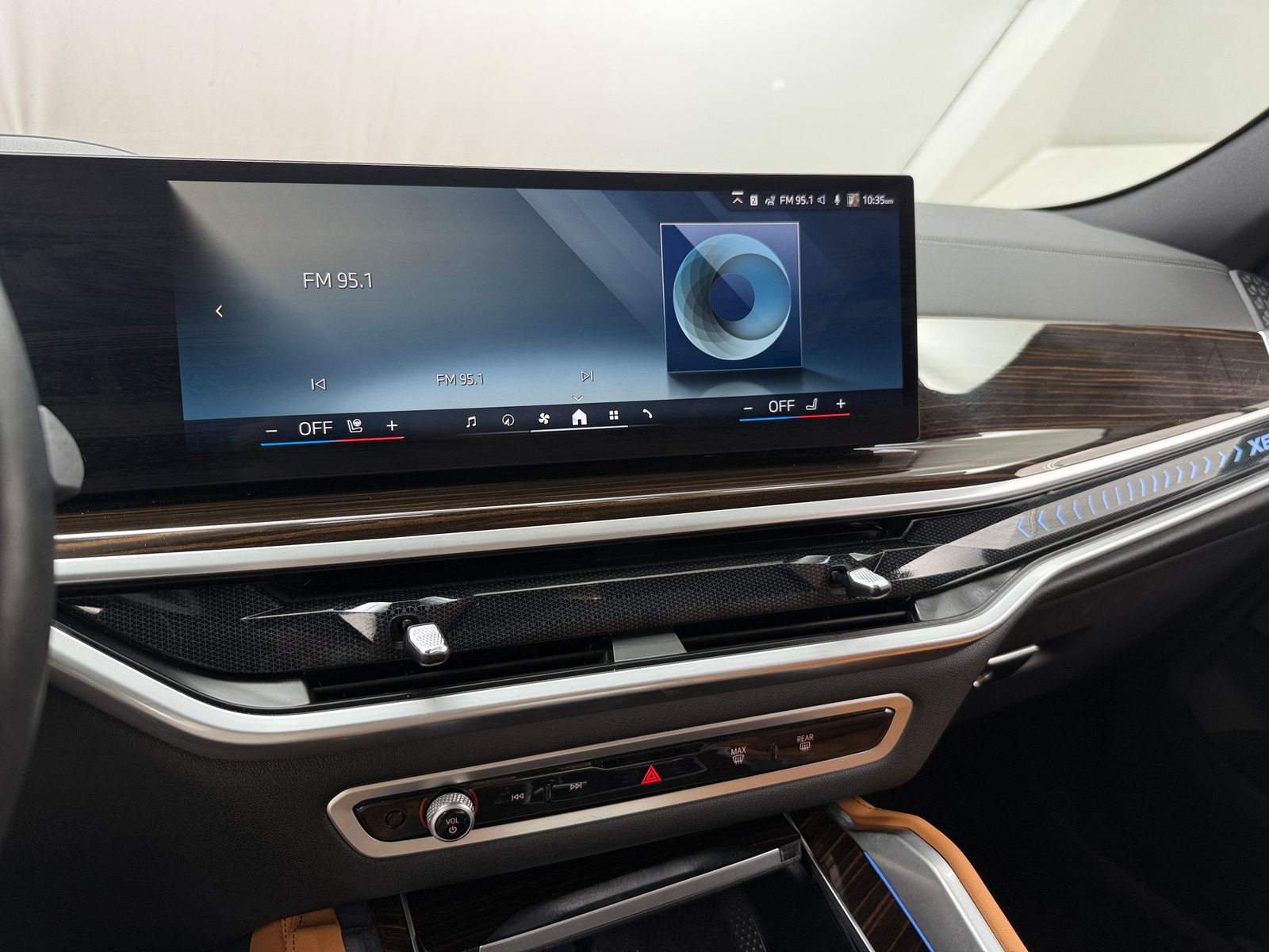 Thumbnail: 2024 BMW X6 - 3