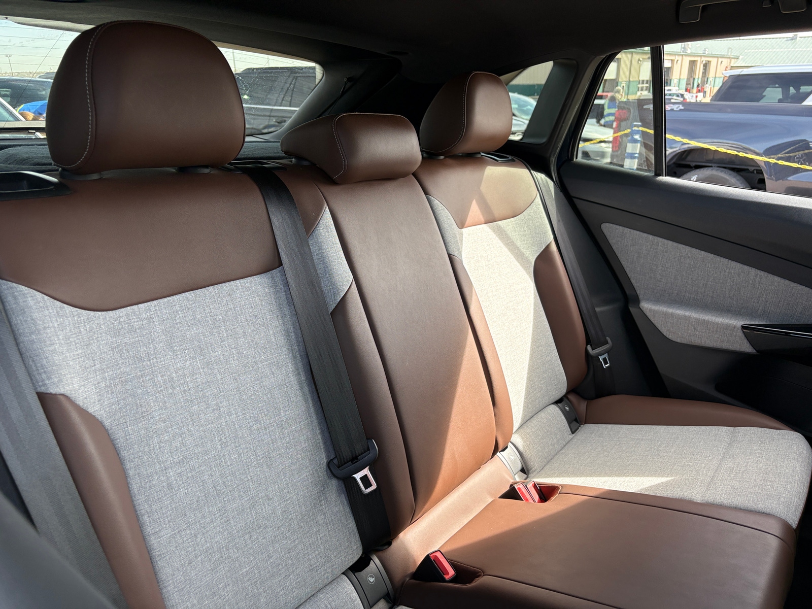 Thumbnail: 2023 Volkswagen ID.4 - 6