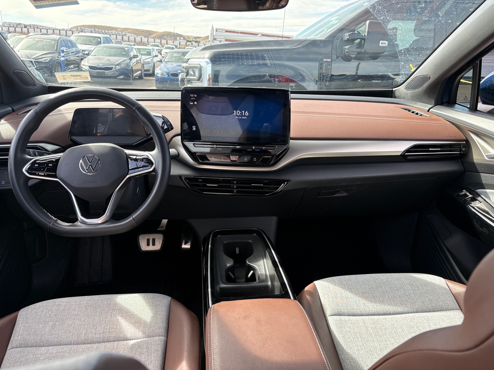 Thumbnail: 2023 Volkswagen ID.4 - 3