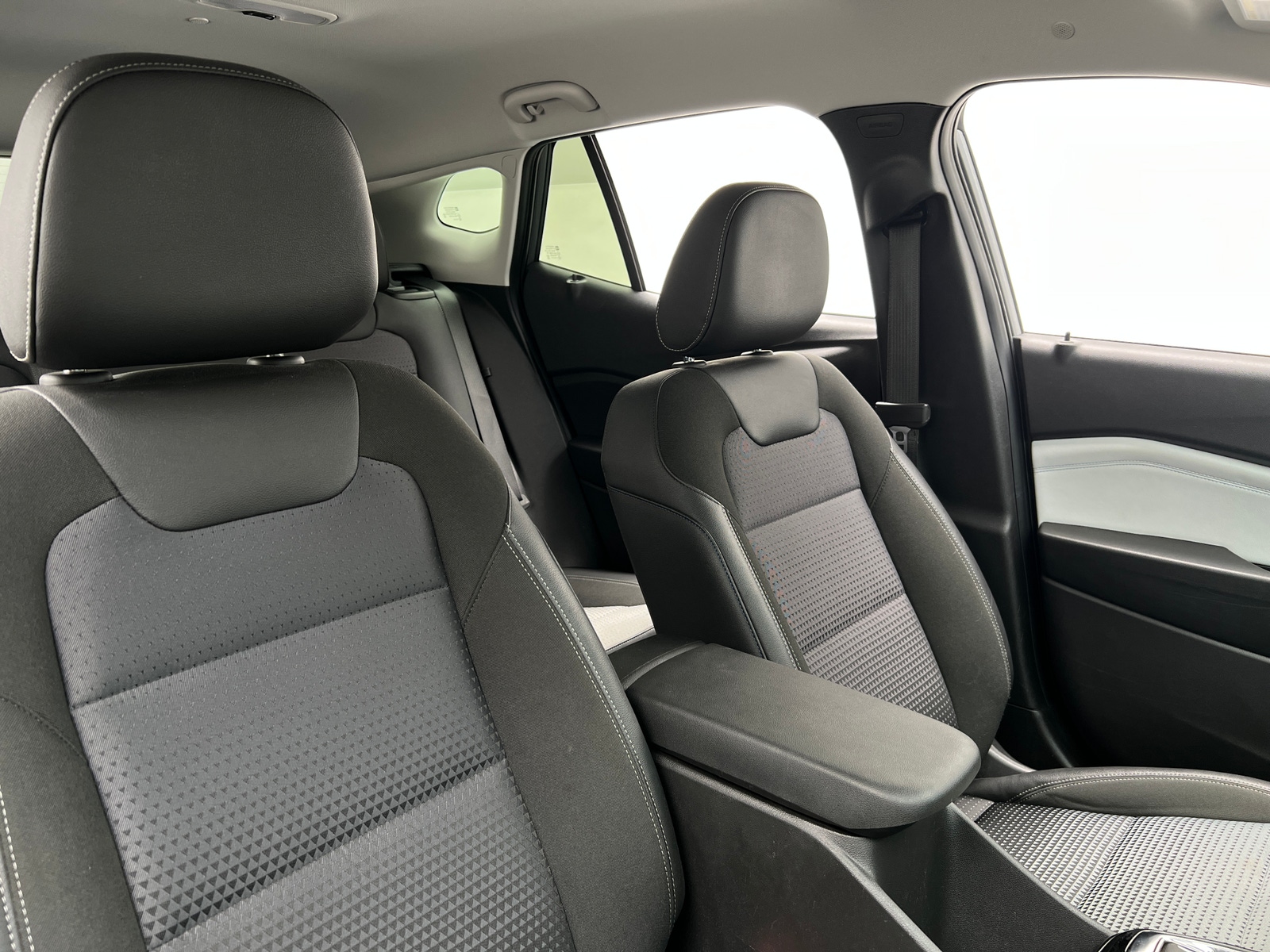 Thumbnail: 2025 Chevrolet Trax - 2