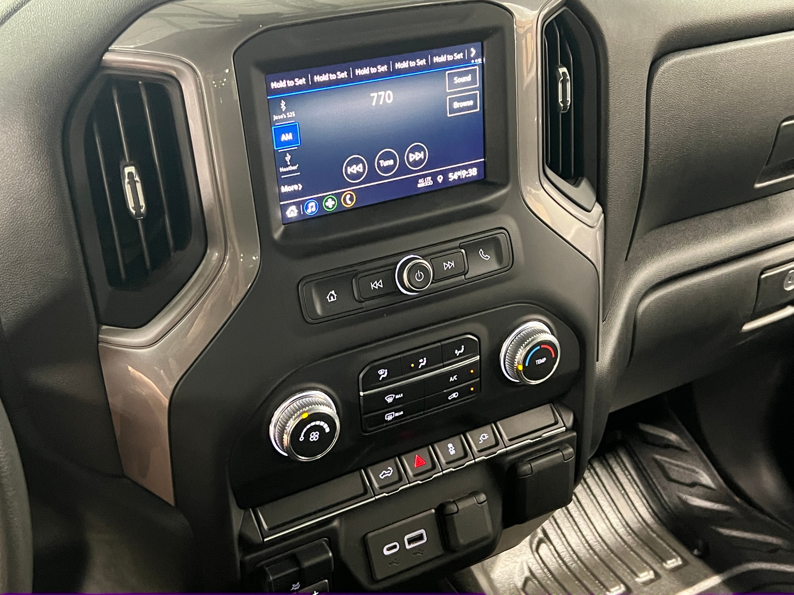 Thumbnail: 2021 GMC Sierra 3500 - 4