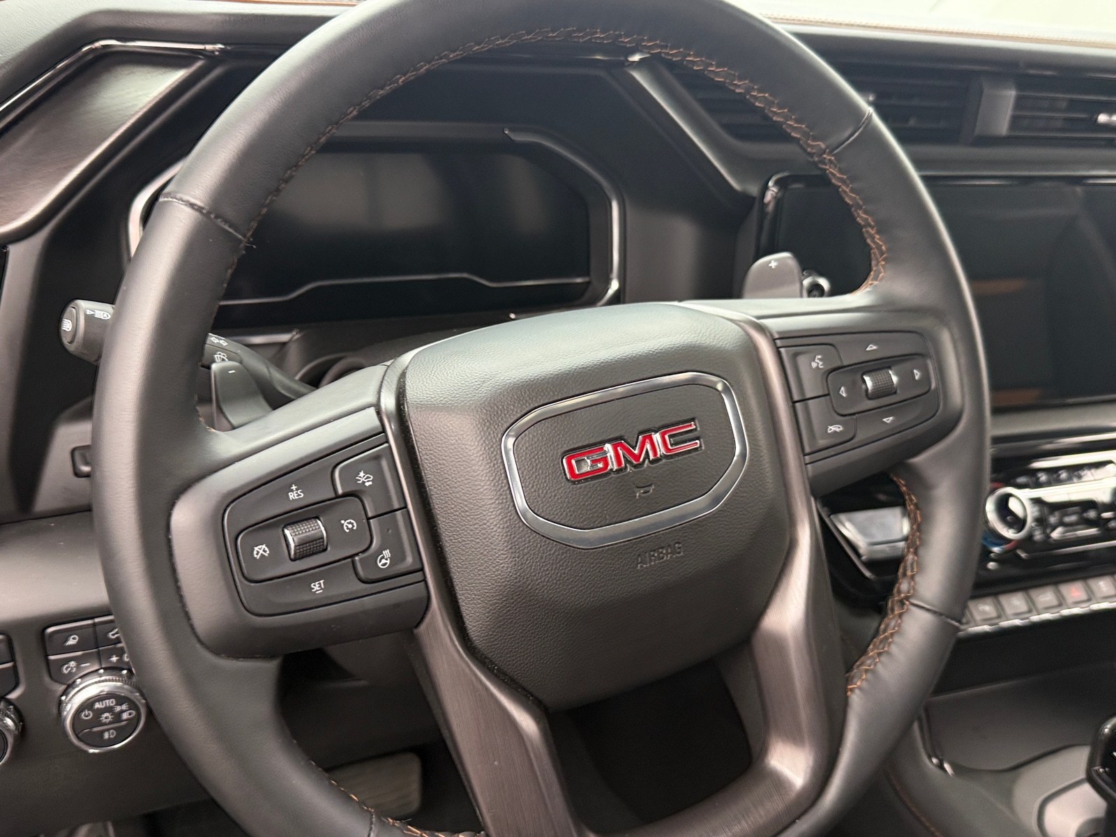 Thumbnail: 2025 GMC Sierra 1500 - 4