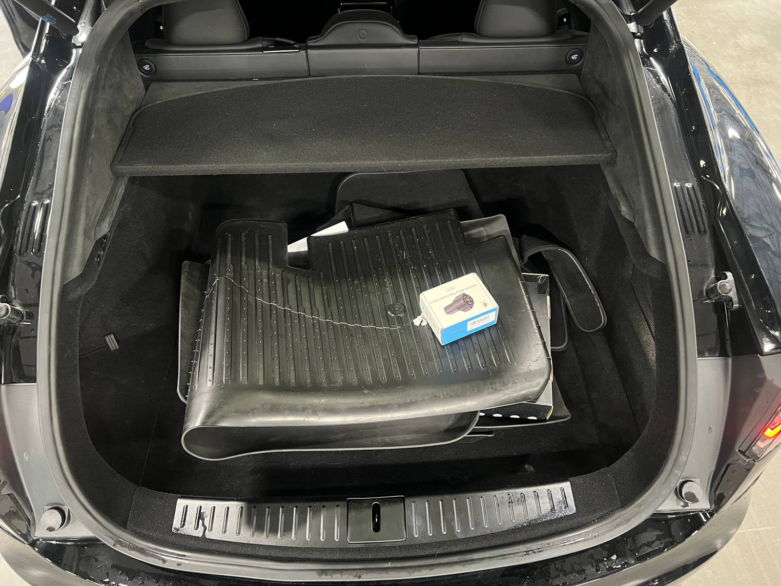 Thumbnail: 2023 Tesla Model S - 6