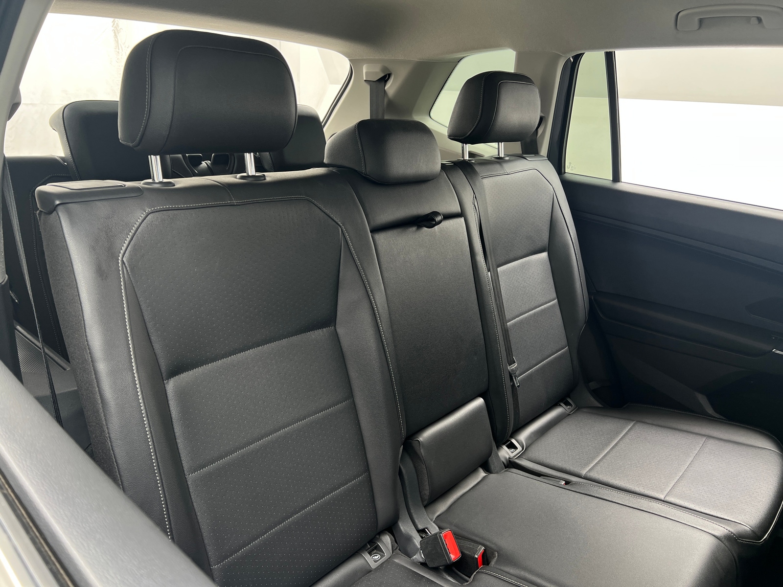 Thumbnail: 2018 Volkswagen Tiguan - 5