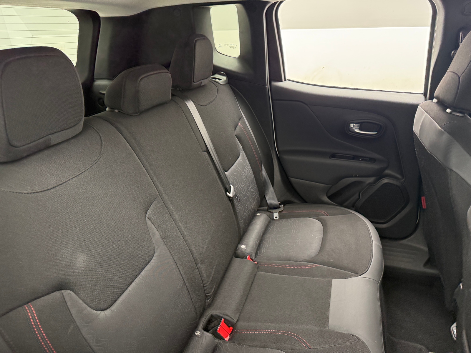 Thumbnail: 2020 Jeep Renegade - 6