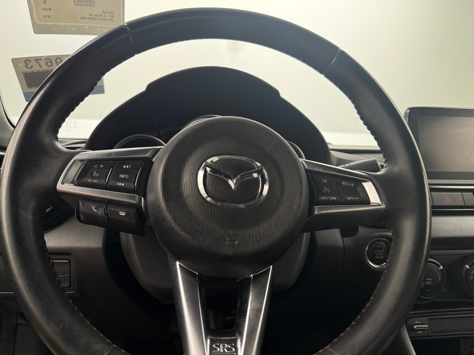 Thumbnail: 2019 Mazda MX-5 Miata - 5