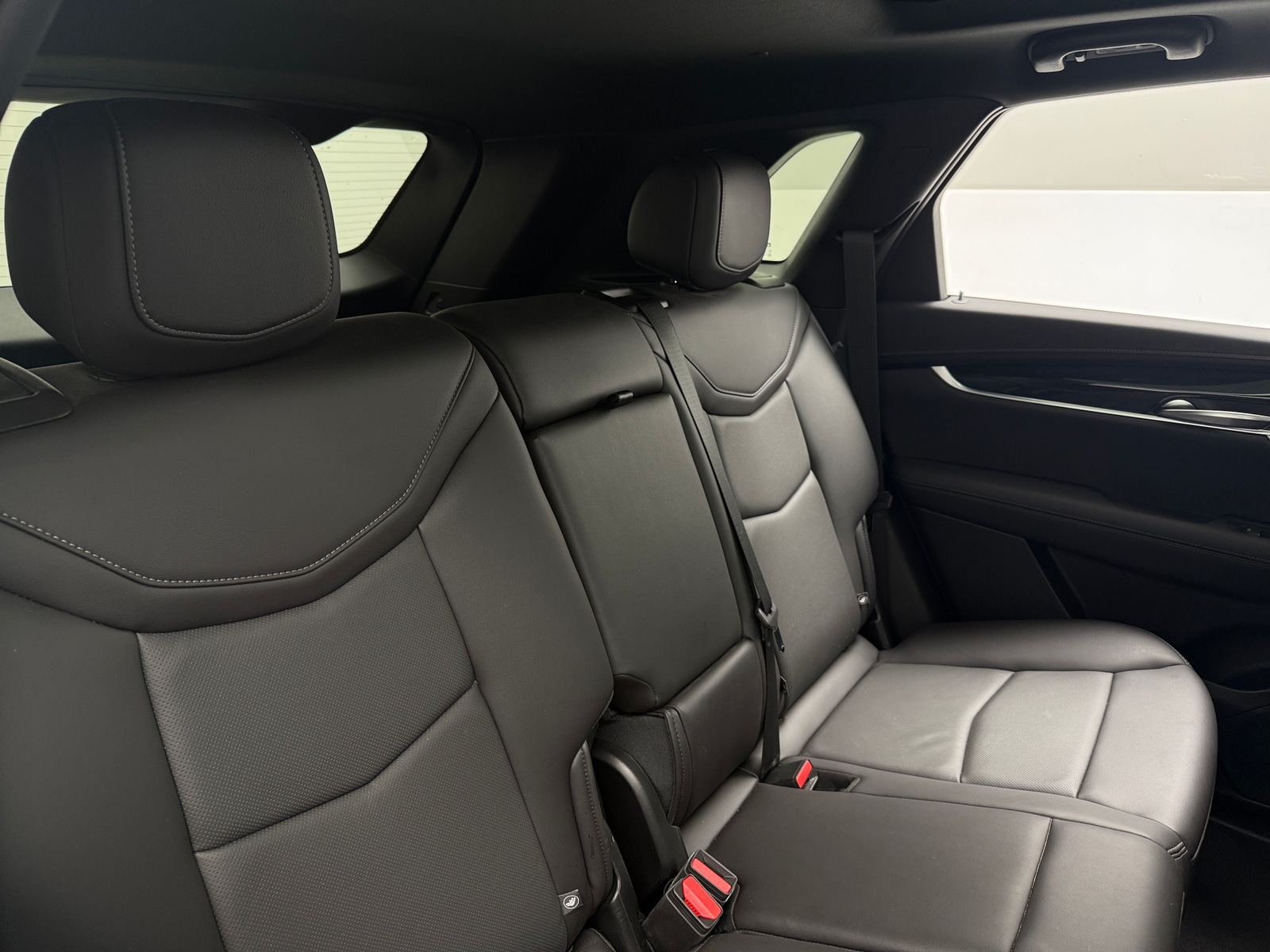 Thumbnail: 2023 Cadillac XT5 - 5