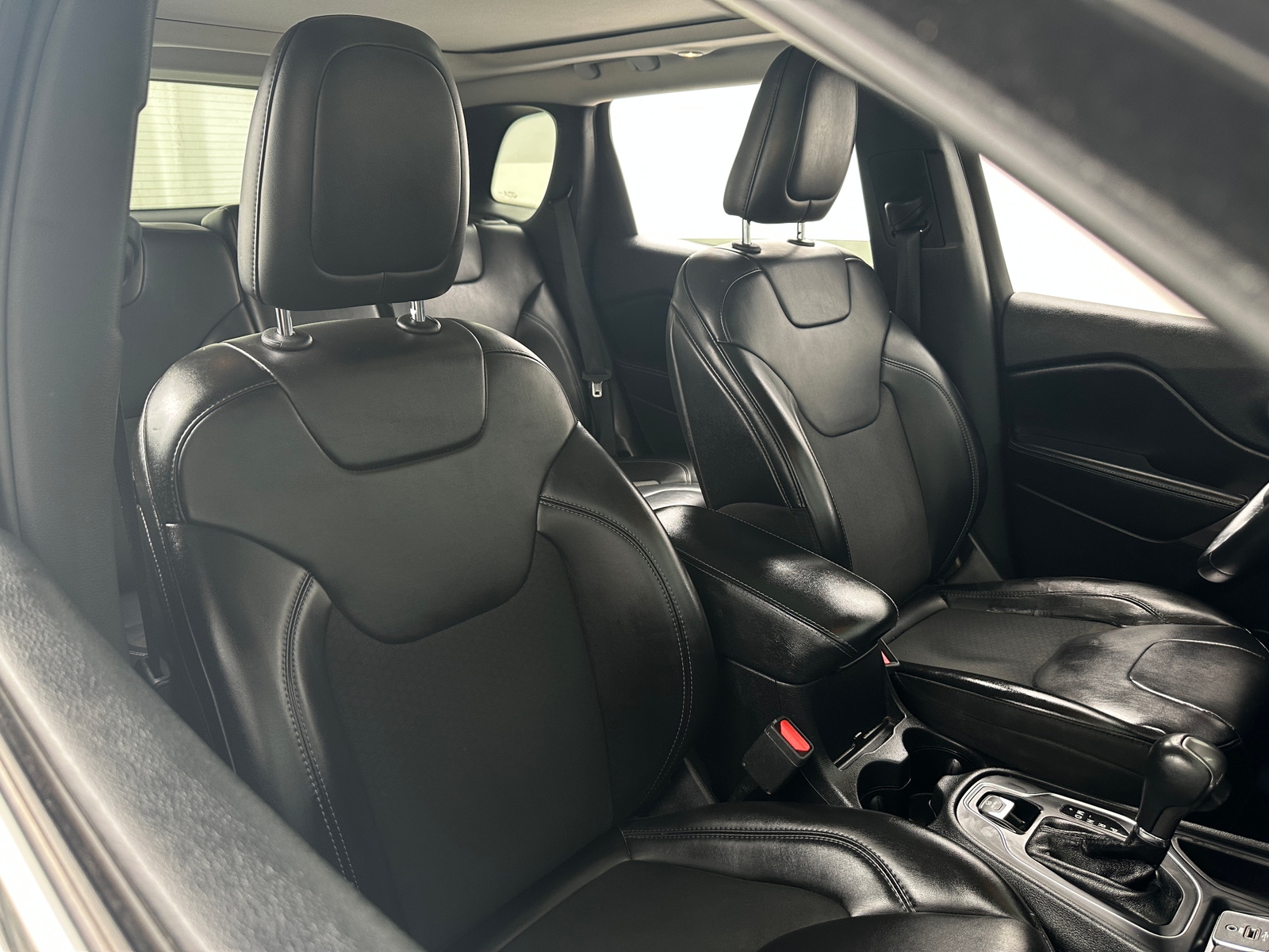 Thumbnail: 2019 Jeep Cherokee - 2