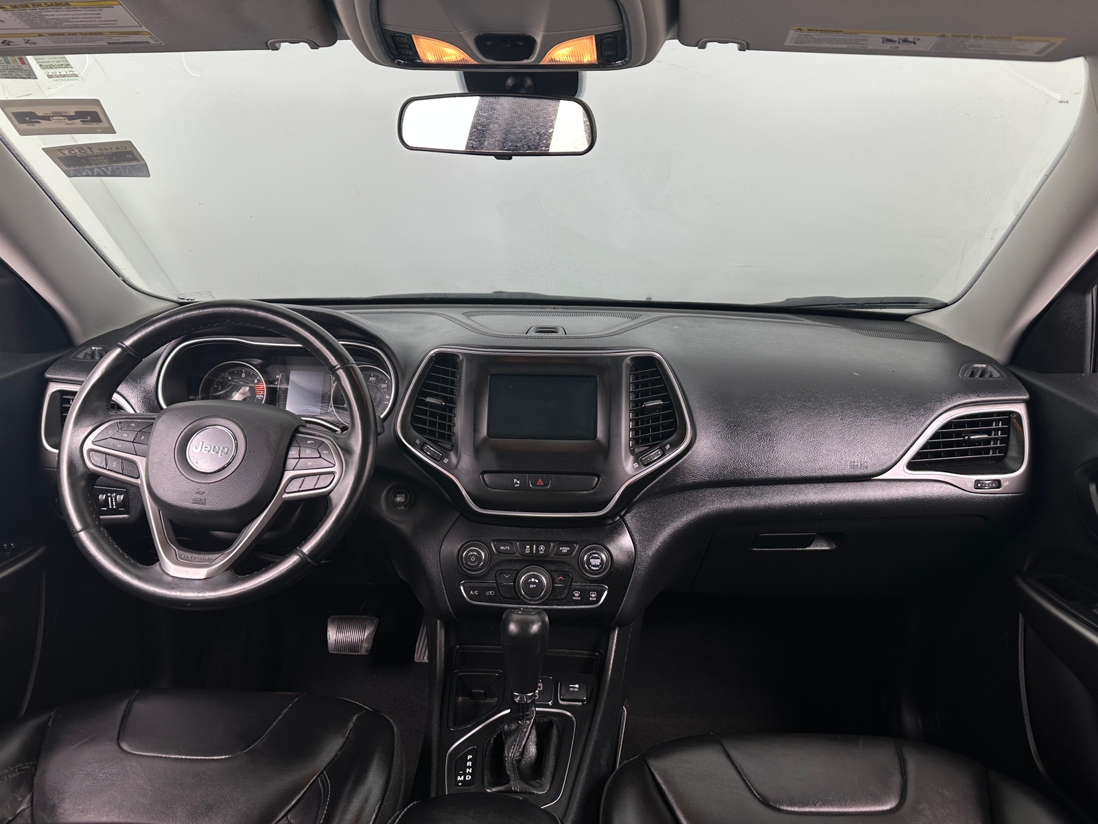 Thumbnail: 2019 Jeep Cherokee - 3