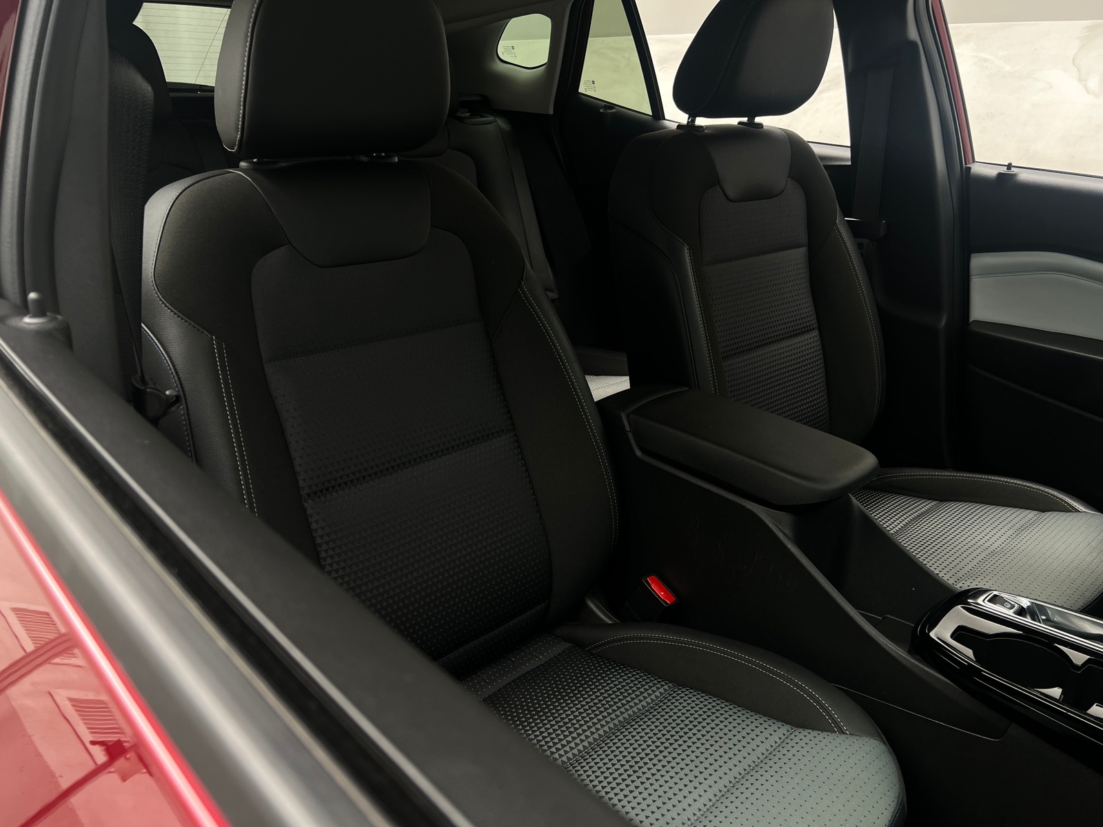 Thumbnail: 2025 Chevrolet Trax - 2