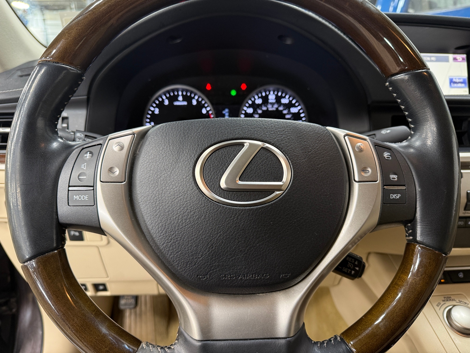 Thumbnail: 2014 Lexus ES - 4