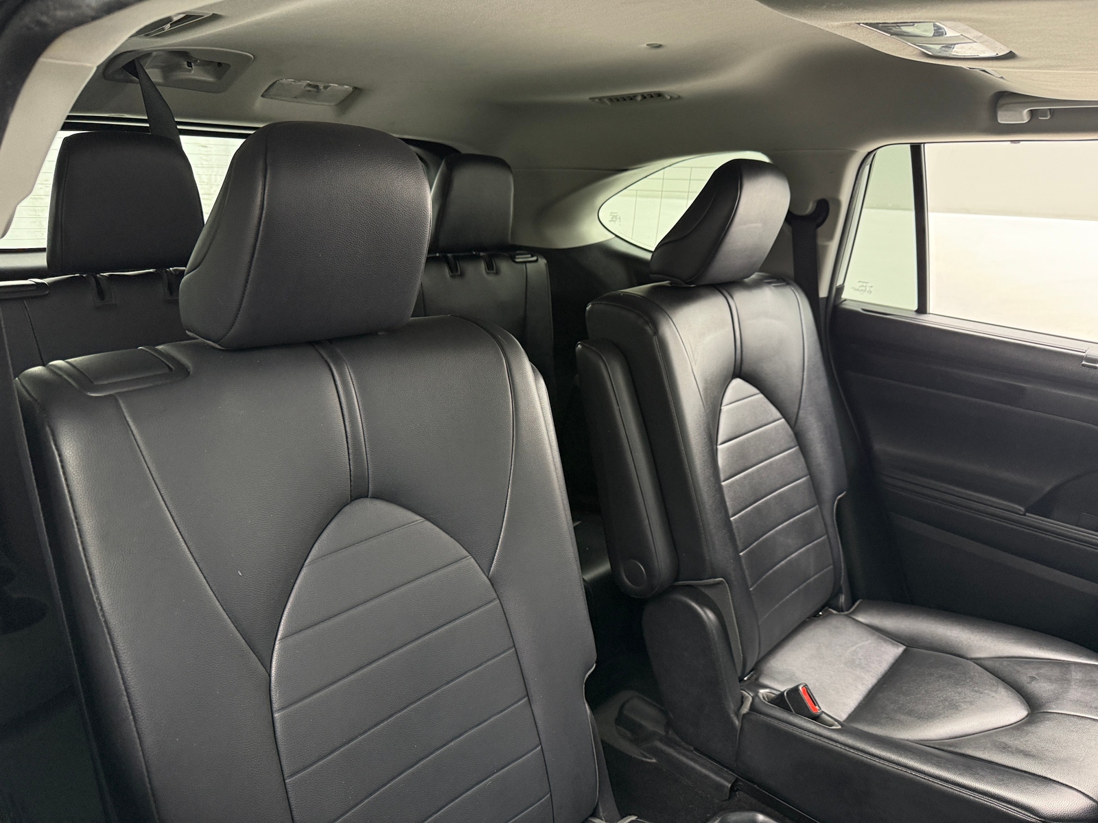 Thumbnail: 2020 Toyota Highlander - 5