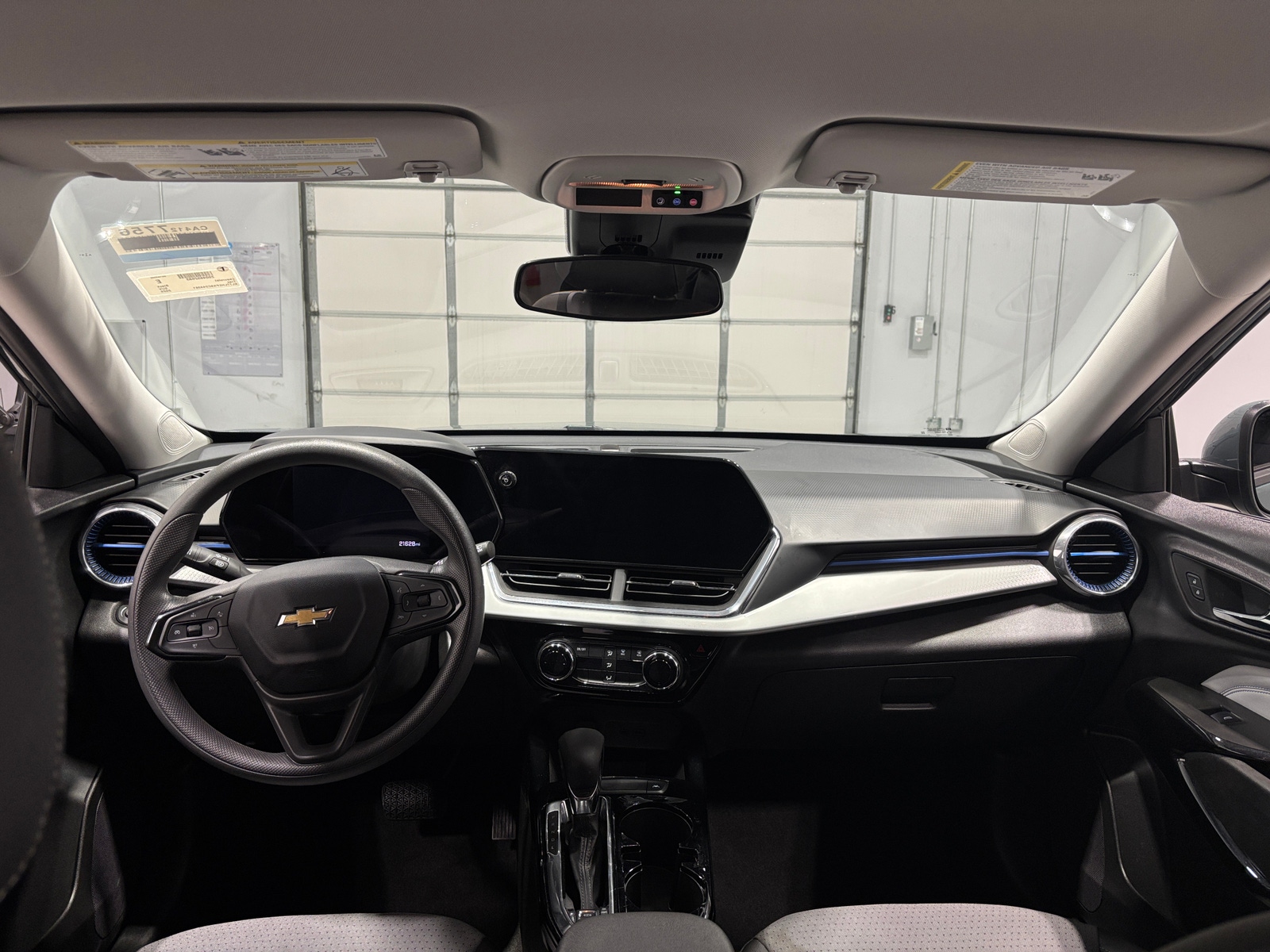 Thumbnail: 2025 Chevrolet Trax - 3