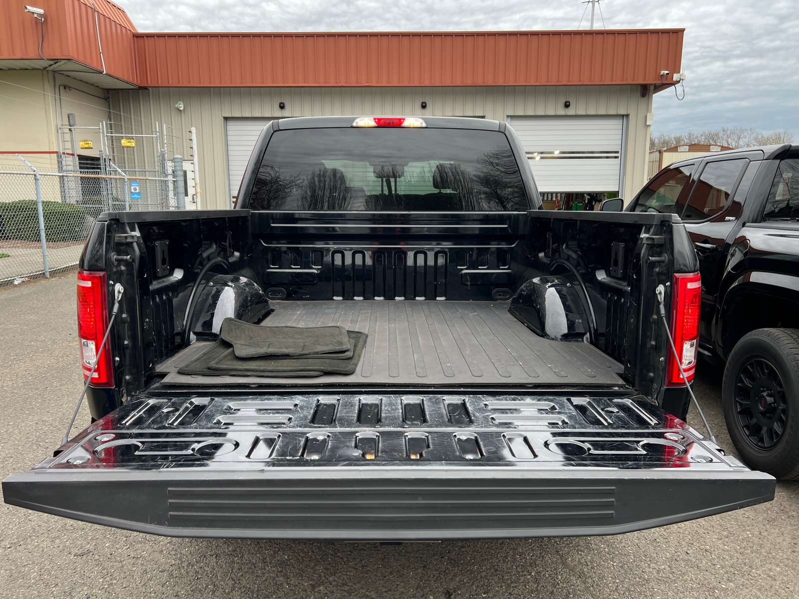 Thumbnail: 2016 Ford Econoline - 7