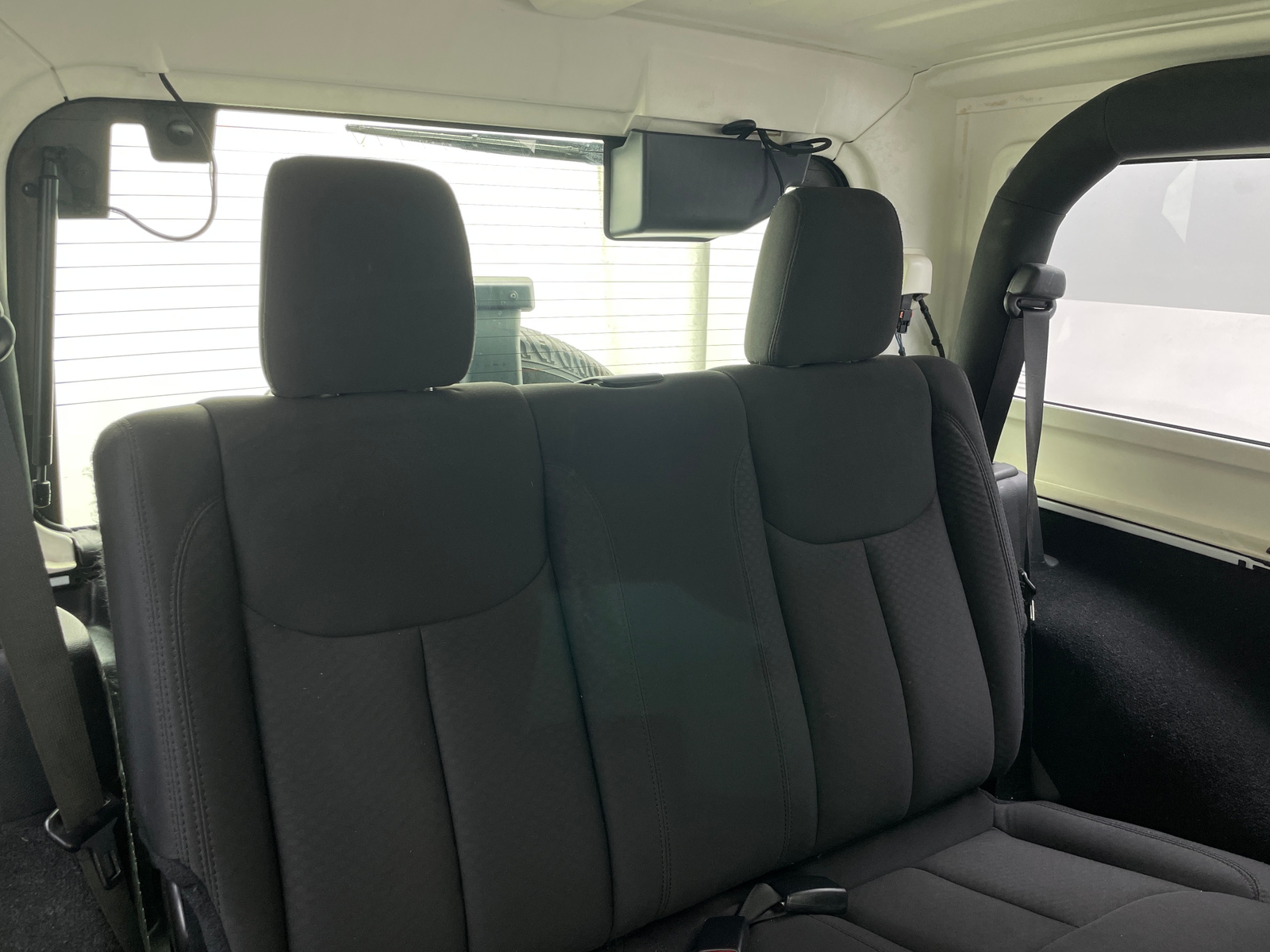 Thumbnail: 2016 Jeep Wrangler - 6