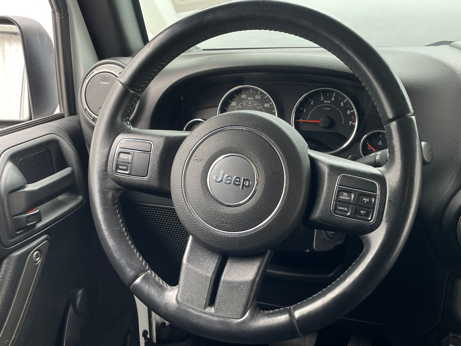 Thumbnail: 2016 Jeep Wrangler - 5