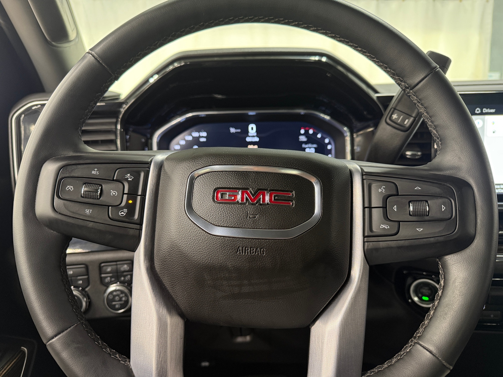Thumbnail: 2024 GMC Sierra 2500 - 5
