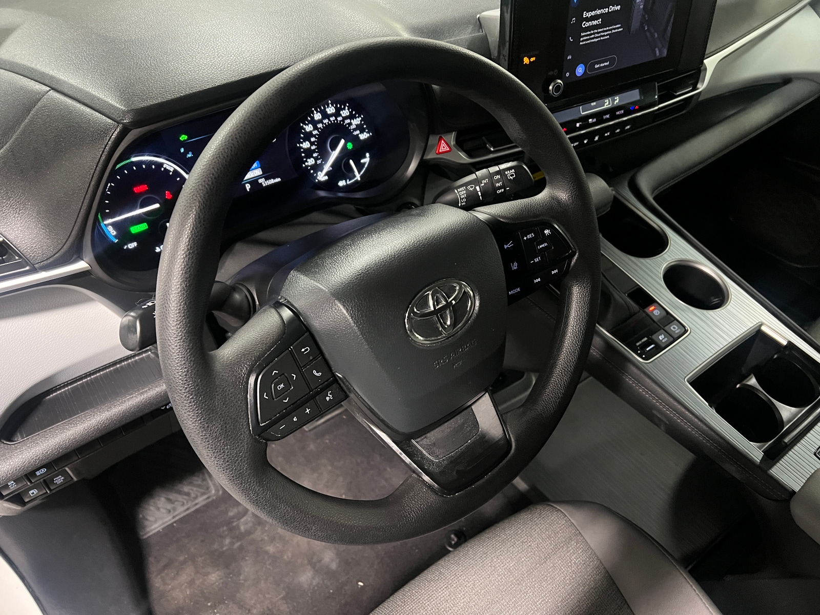 Thumbnail: 2025 Toyota Sienna - 5