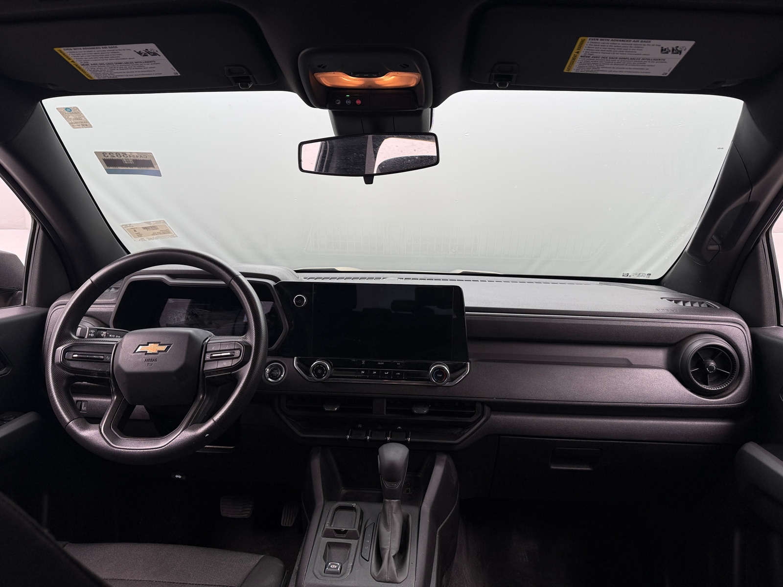 Thumbnail: 2023 Chevrolet Colorado - 3