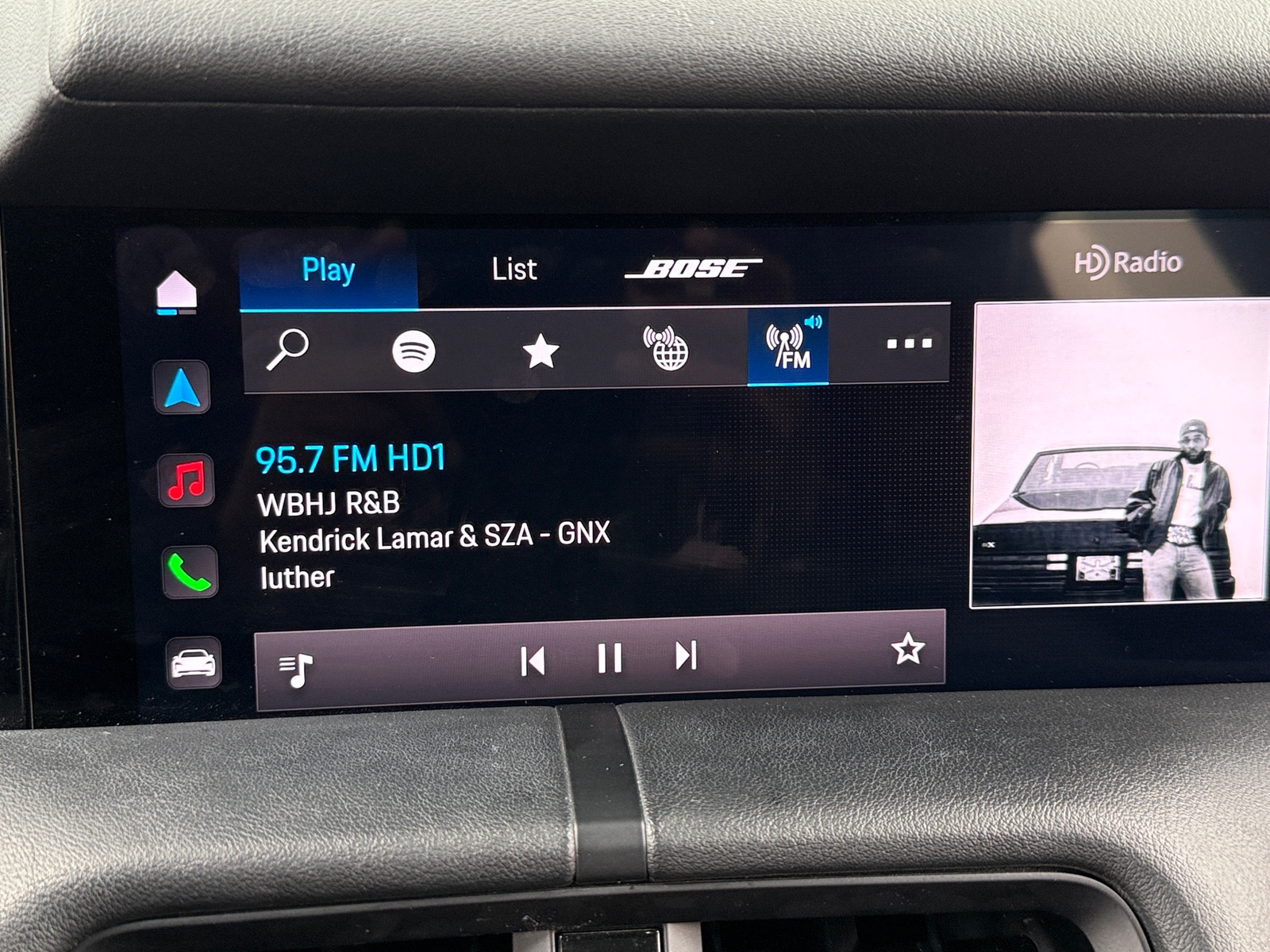 Thumbnail: 2021 Porsche Taycan - 3