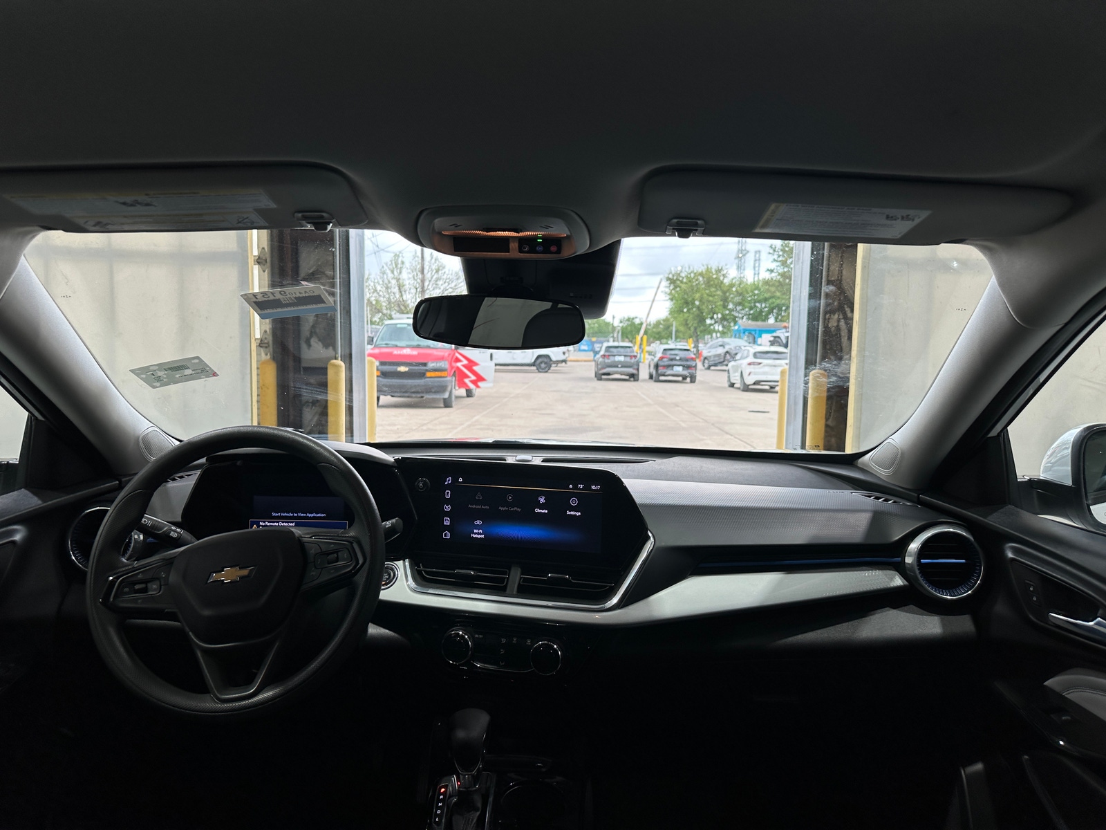 Thumbnail: 2025 Chevrolet Trax - 3